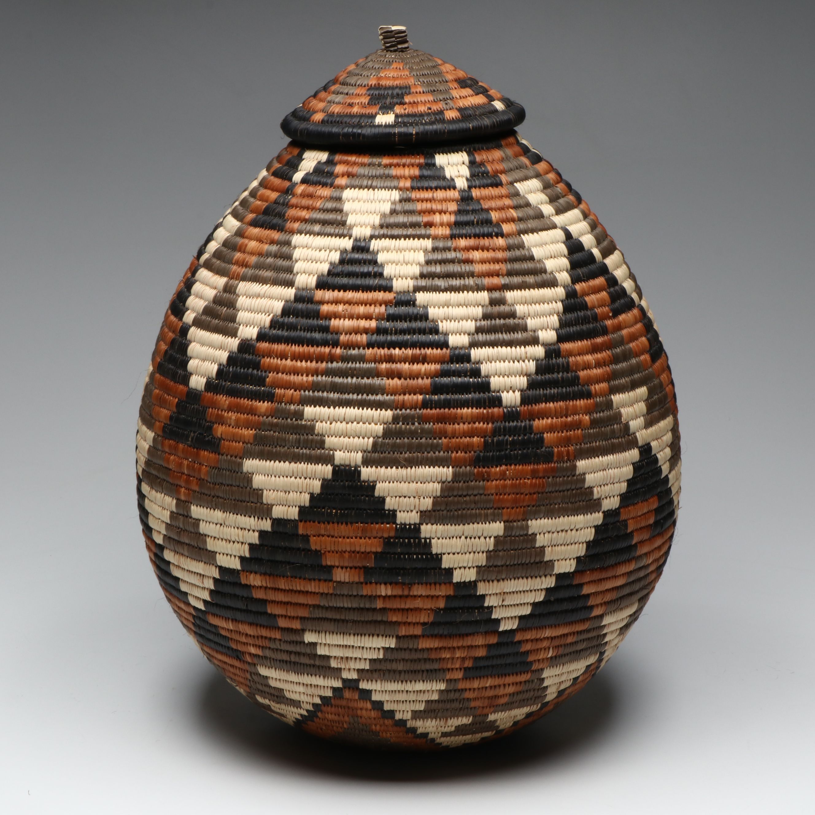 Veronica Hlabisa South African Zulu Ilala Palm Lidded Basket