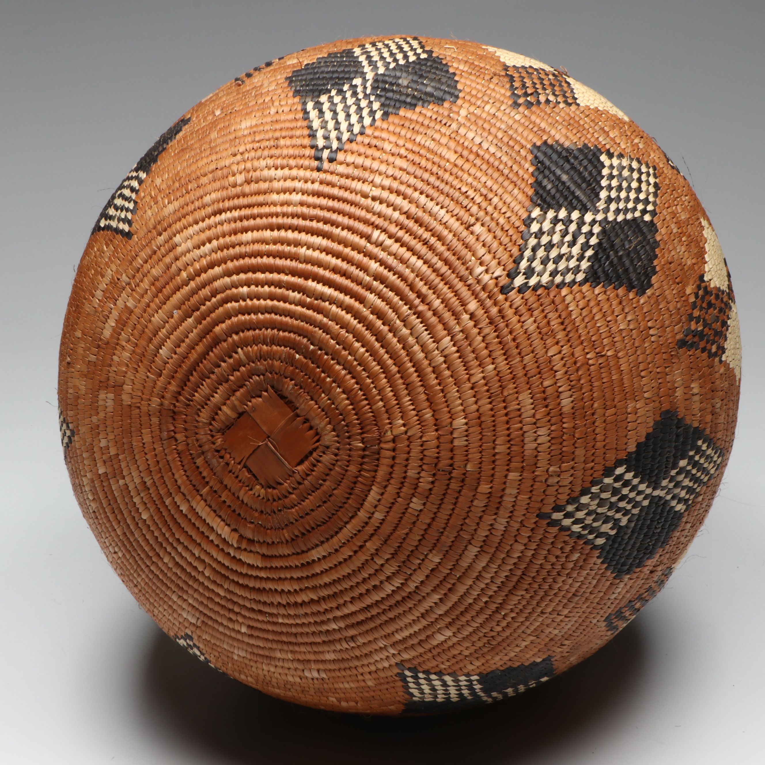 Zinhle Khumalo South African Zulu Ilala Palm Egg-Shaped Basket