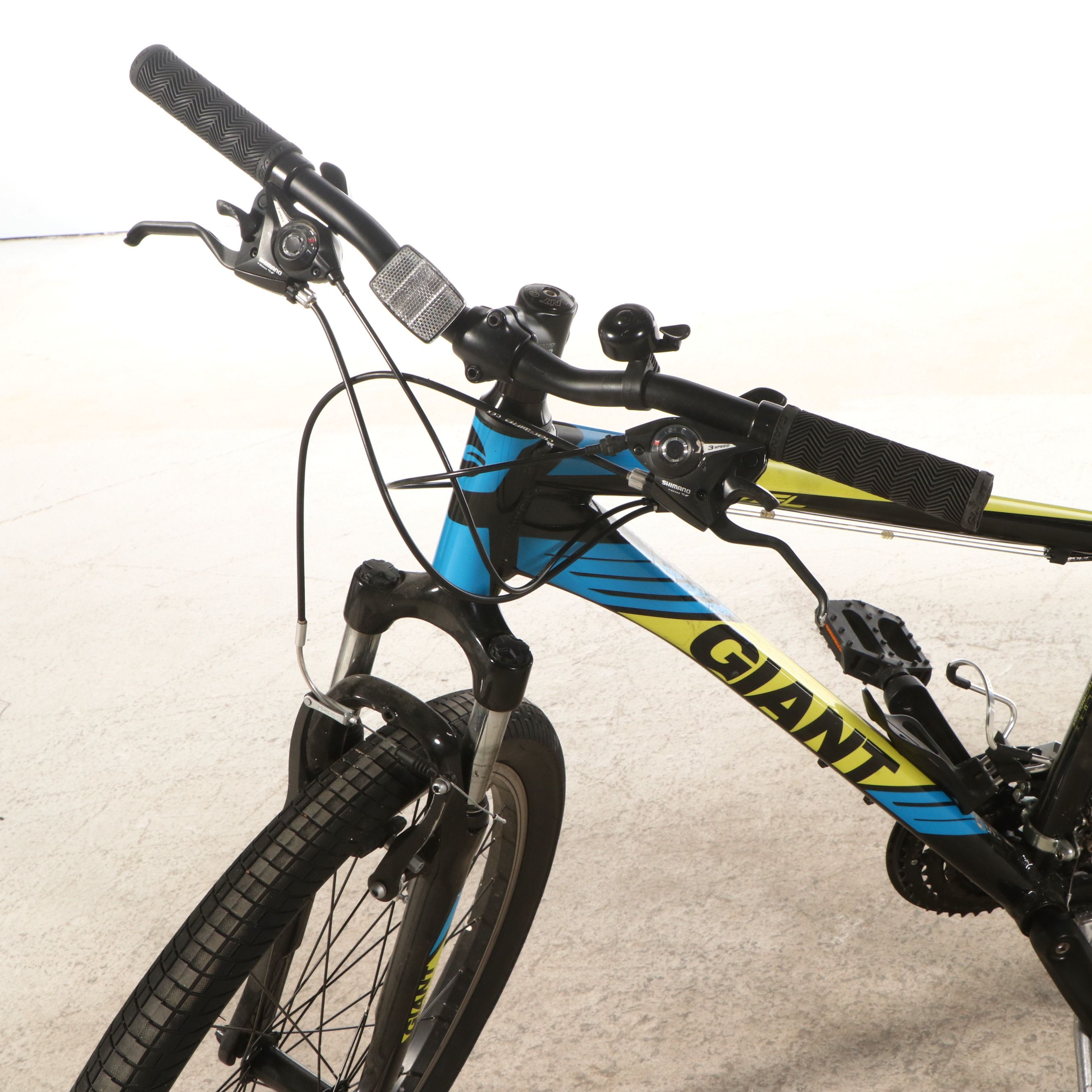 Giant "Revel" Mountain Bike