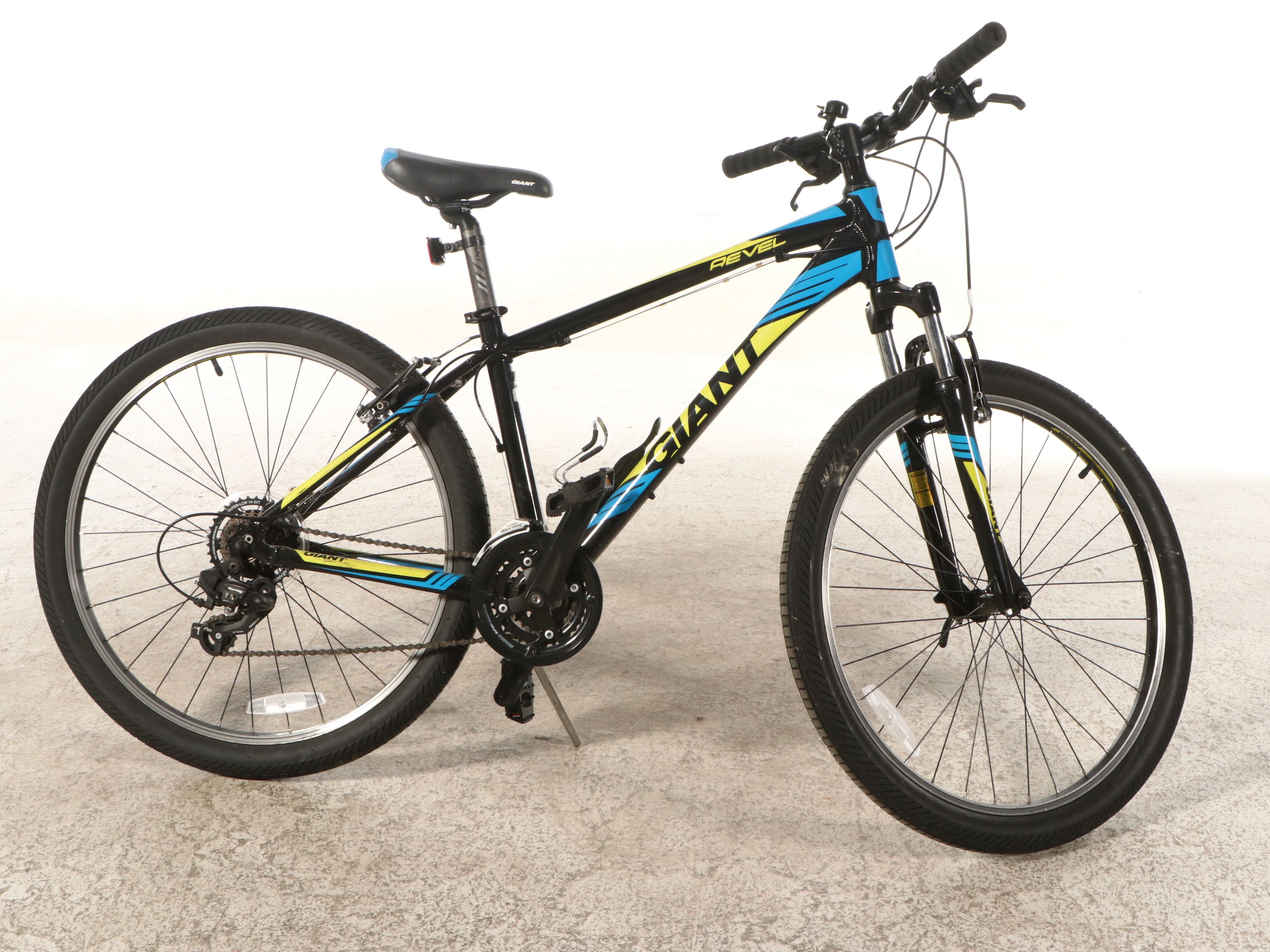 Giant "Revel" Mountain Bike