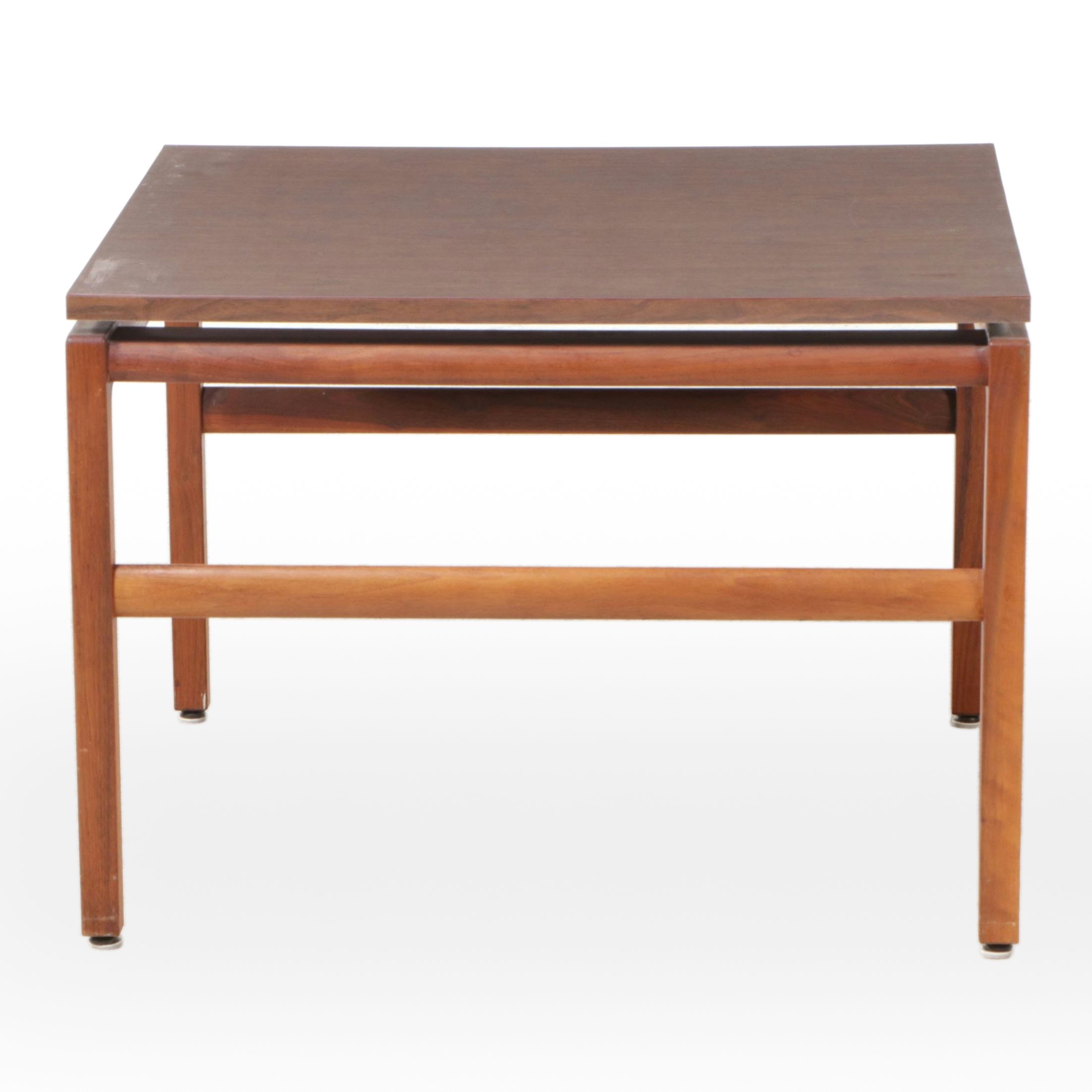 Gunlocke Company Inc. Mid Century Modern Walnut Side Table