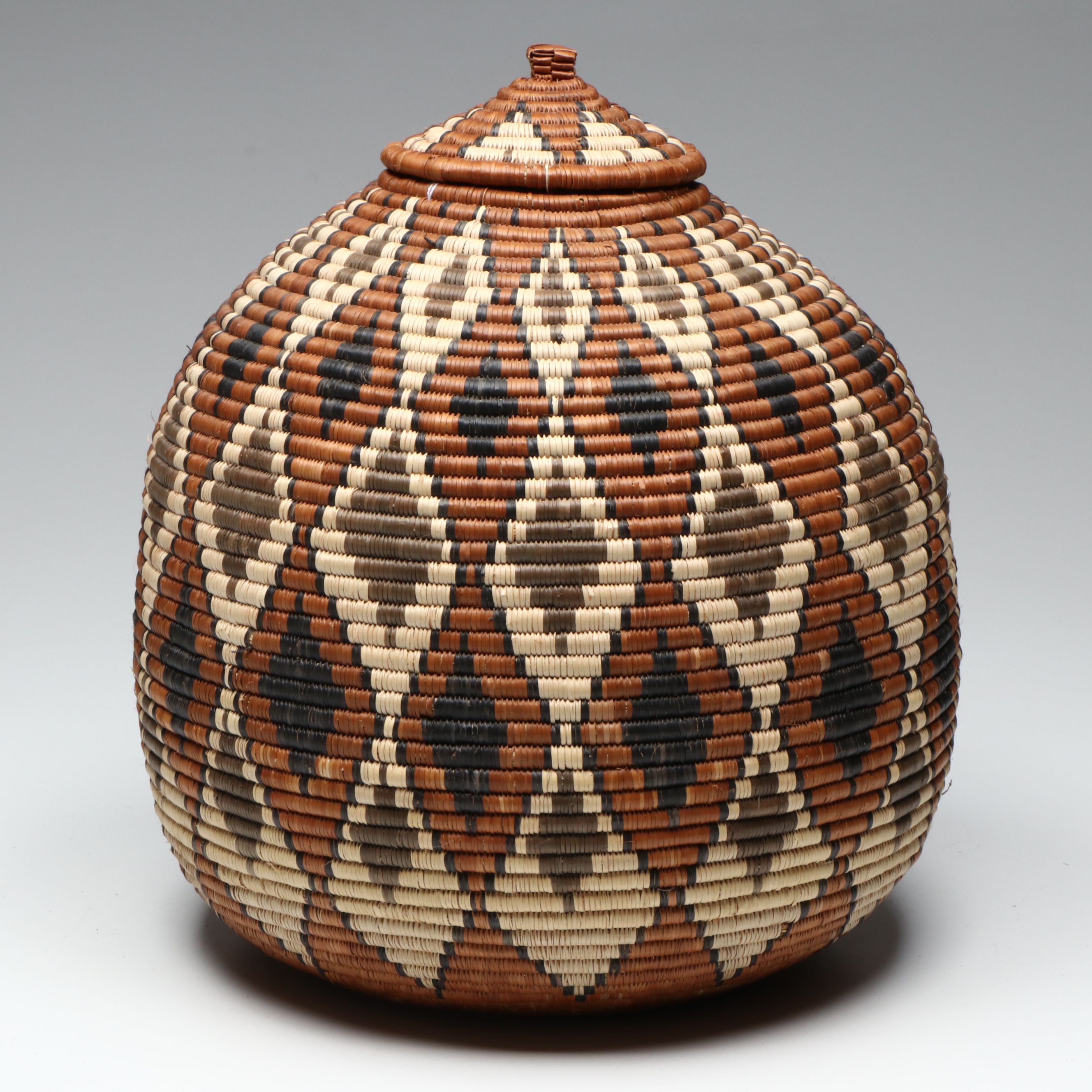 Atombela Mhlanop South African Zulu Ilala Palm Lidded Basket