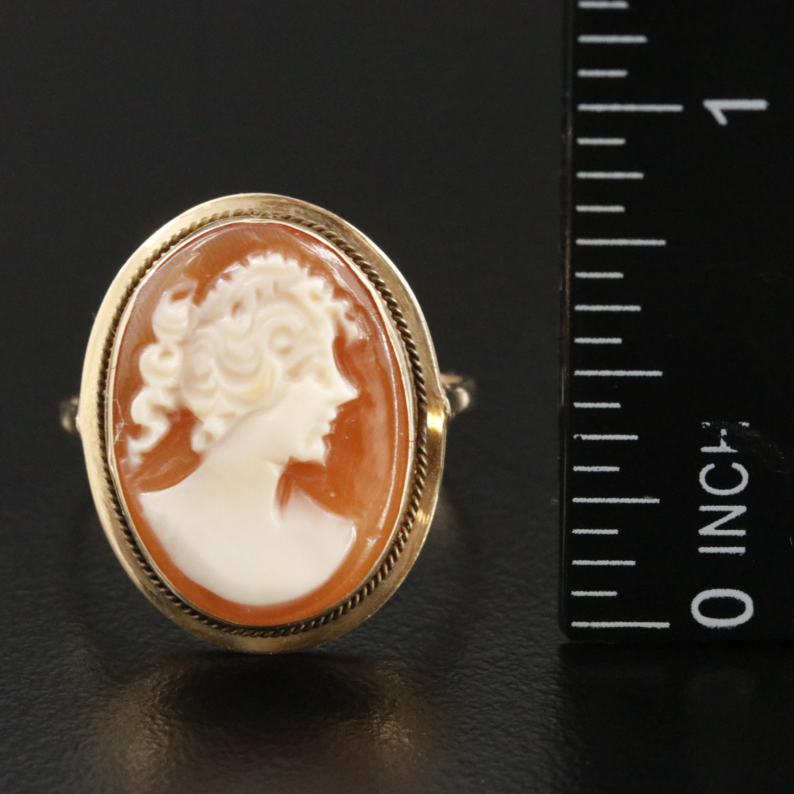 Italian 14K Shell Cameo Ring