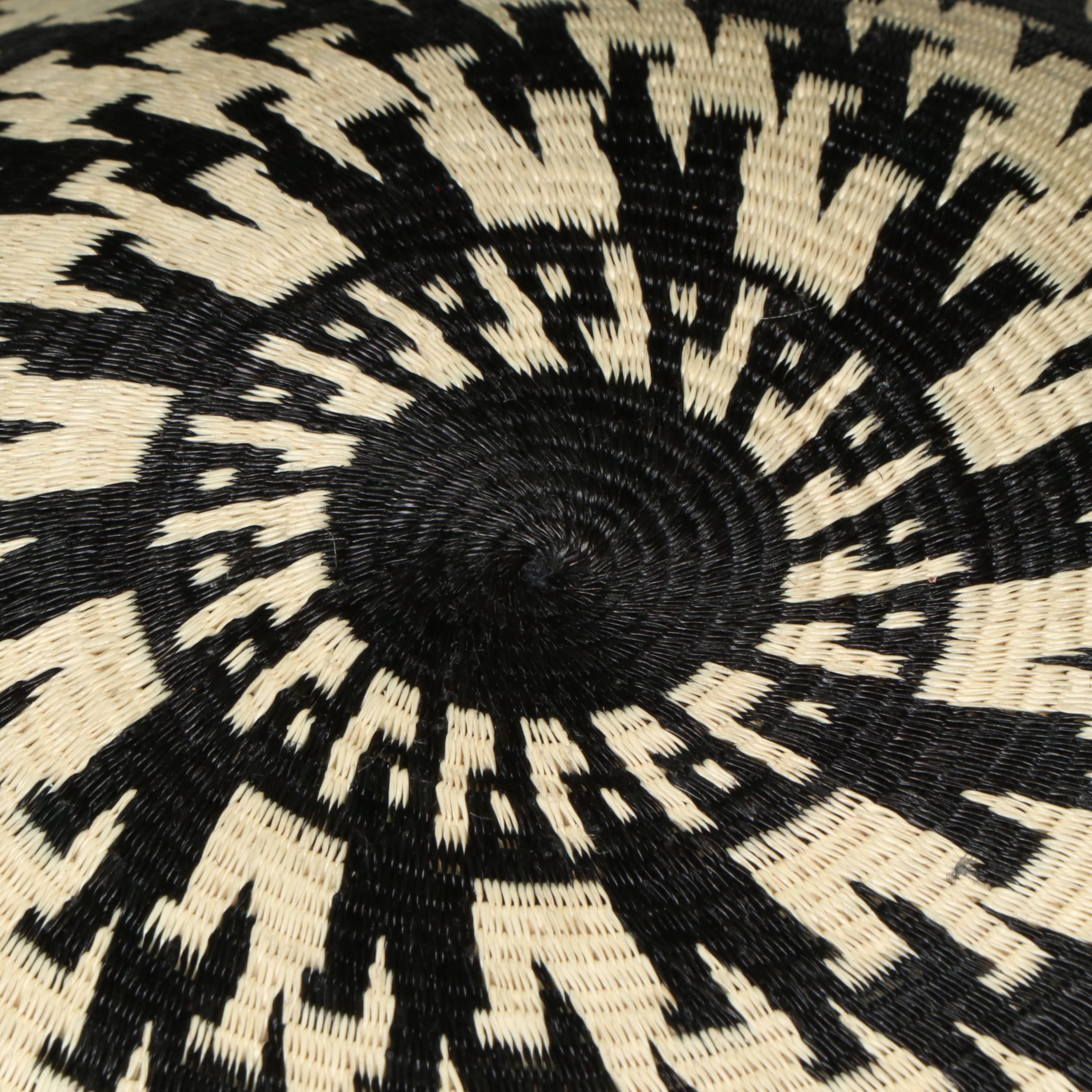 Maria Lena Chocho Emberá-Wounaan Chunga and Nahuala Fiber Basket