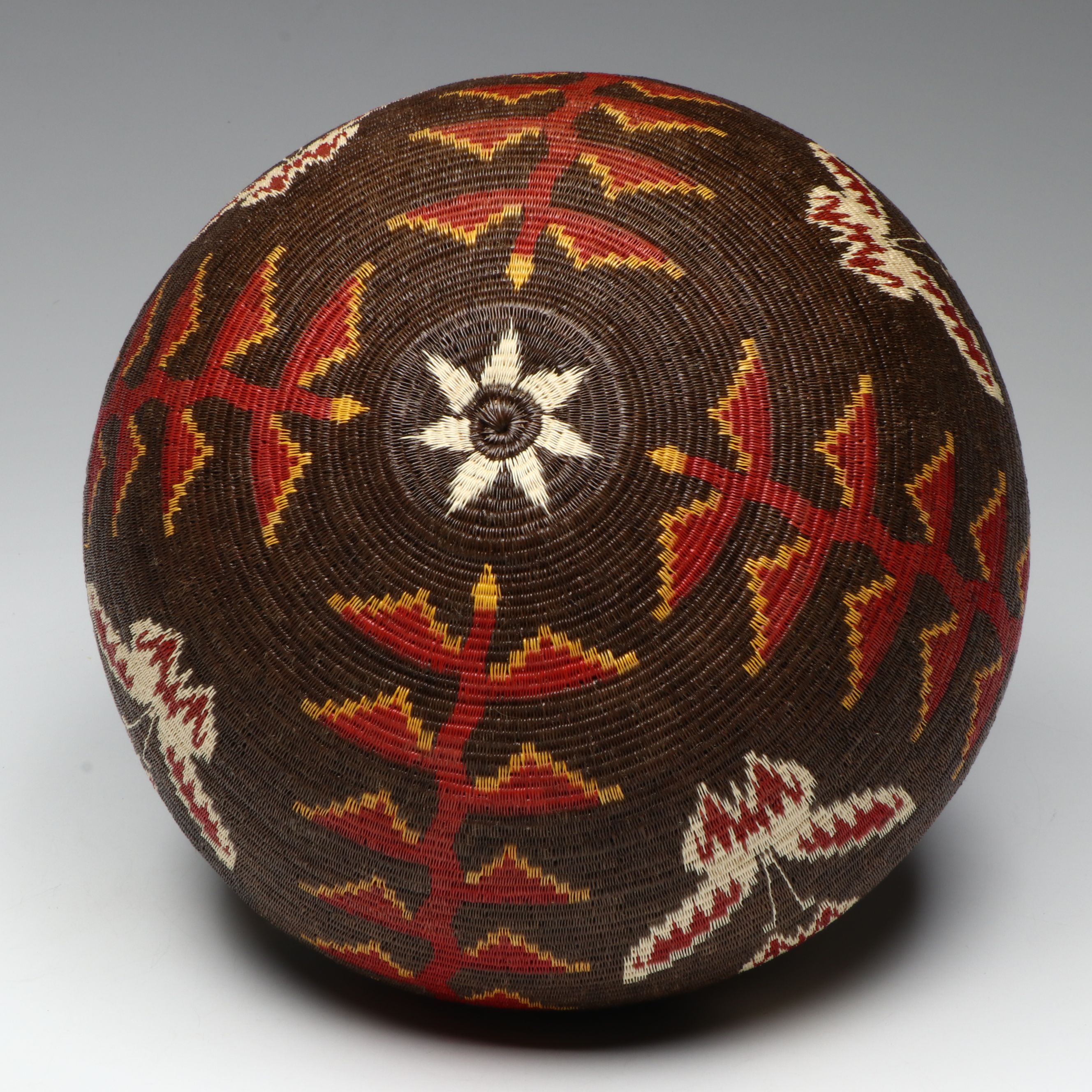 Panamanian Wounaan Woven Palm Fiber and Natural Dye Basket