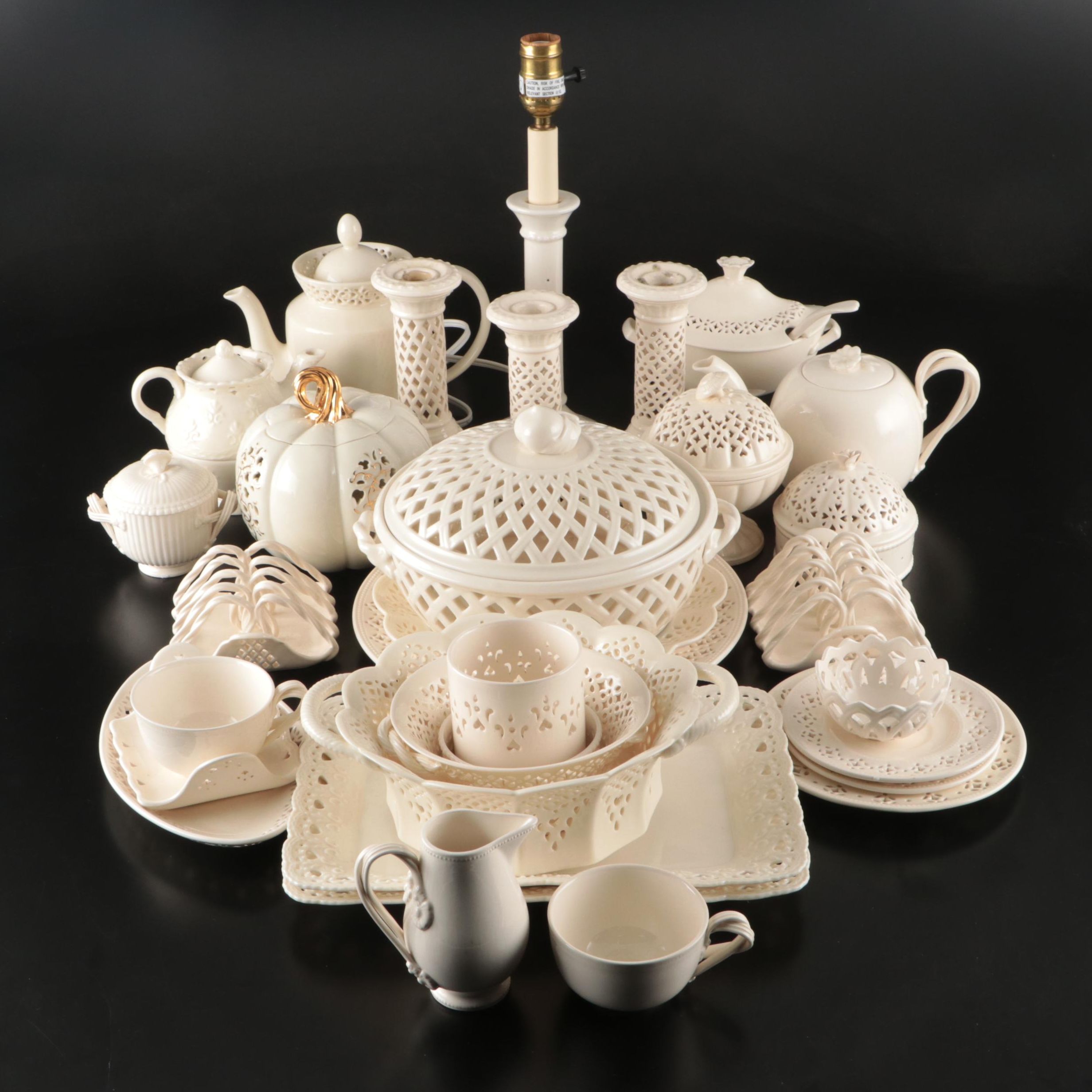 Hartley Greens with Other Creamware Table Décor and Dinnerware