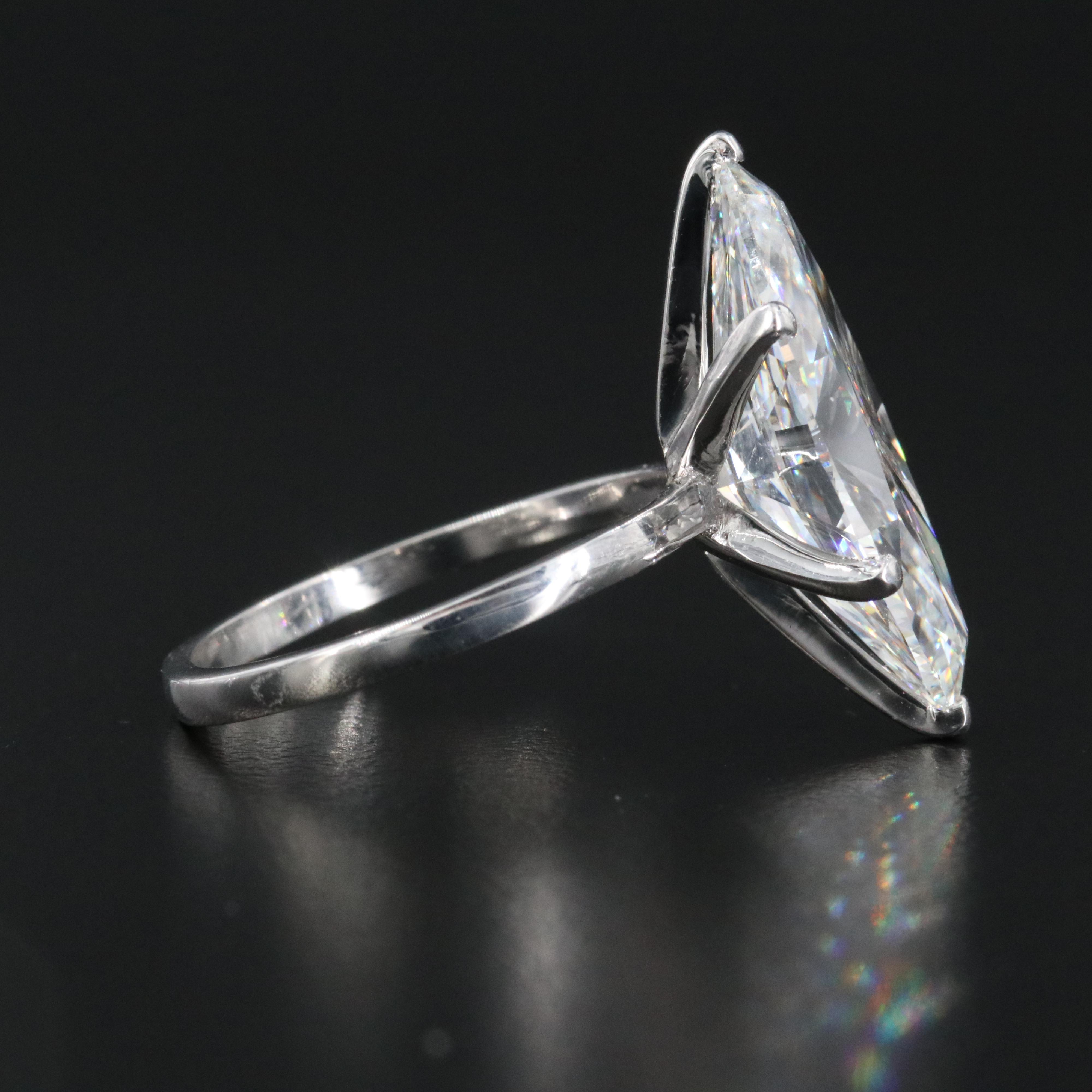 18K 7.01 CT Lab Grown Diamond Solitaire Ring with IGI Report