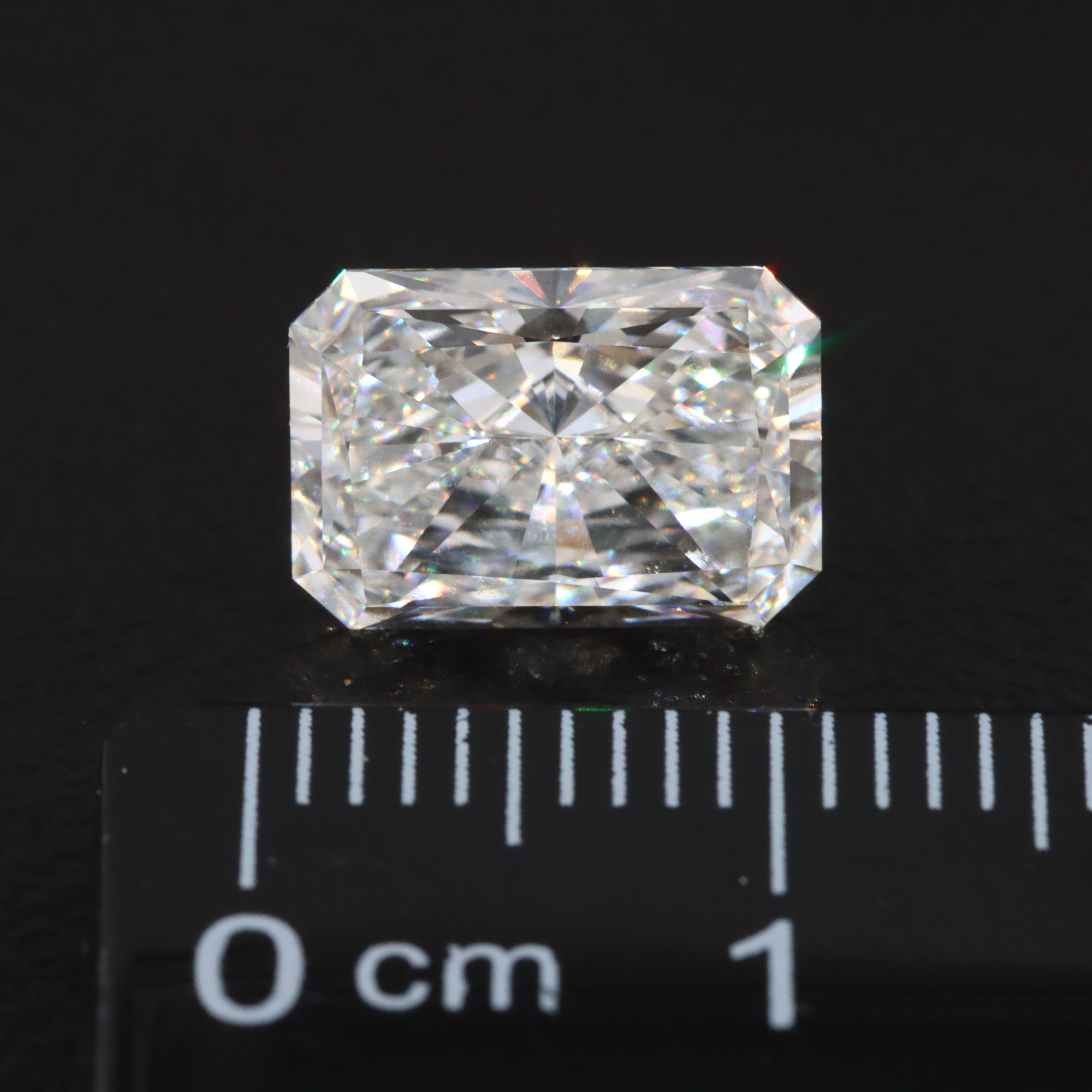 Loose 3.07 CT Lab Grown Diamond with IGI Report