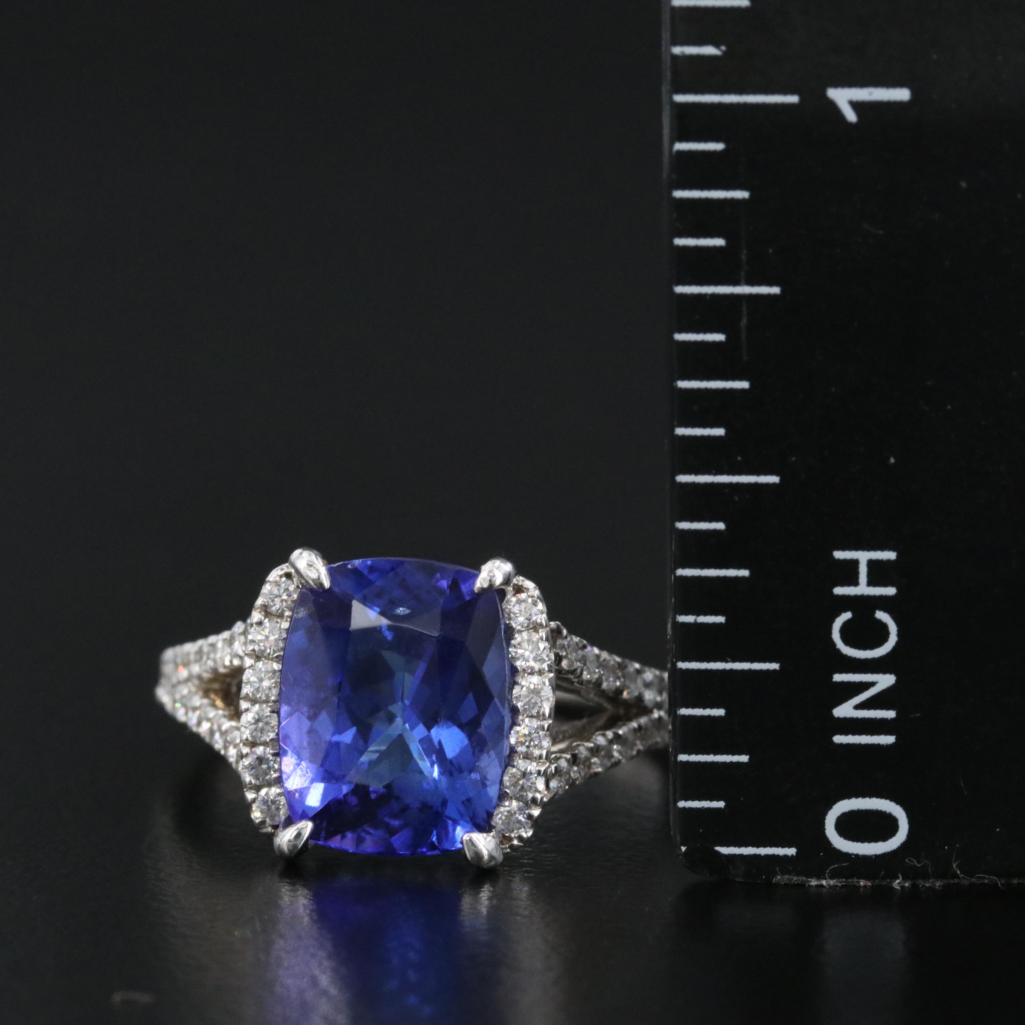 18K 2.66 CT Tanzanite and Diamond Ring