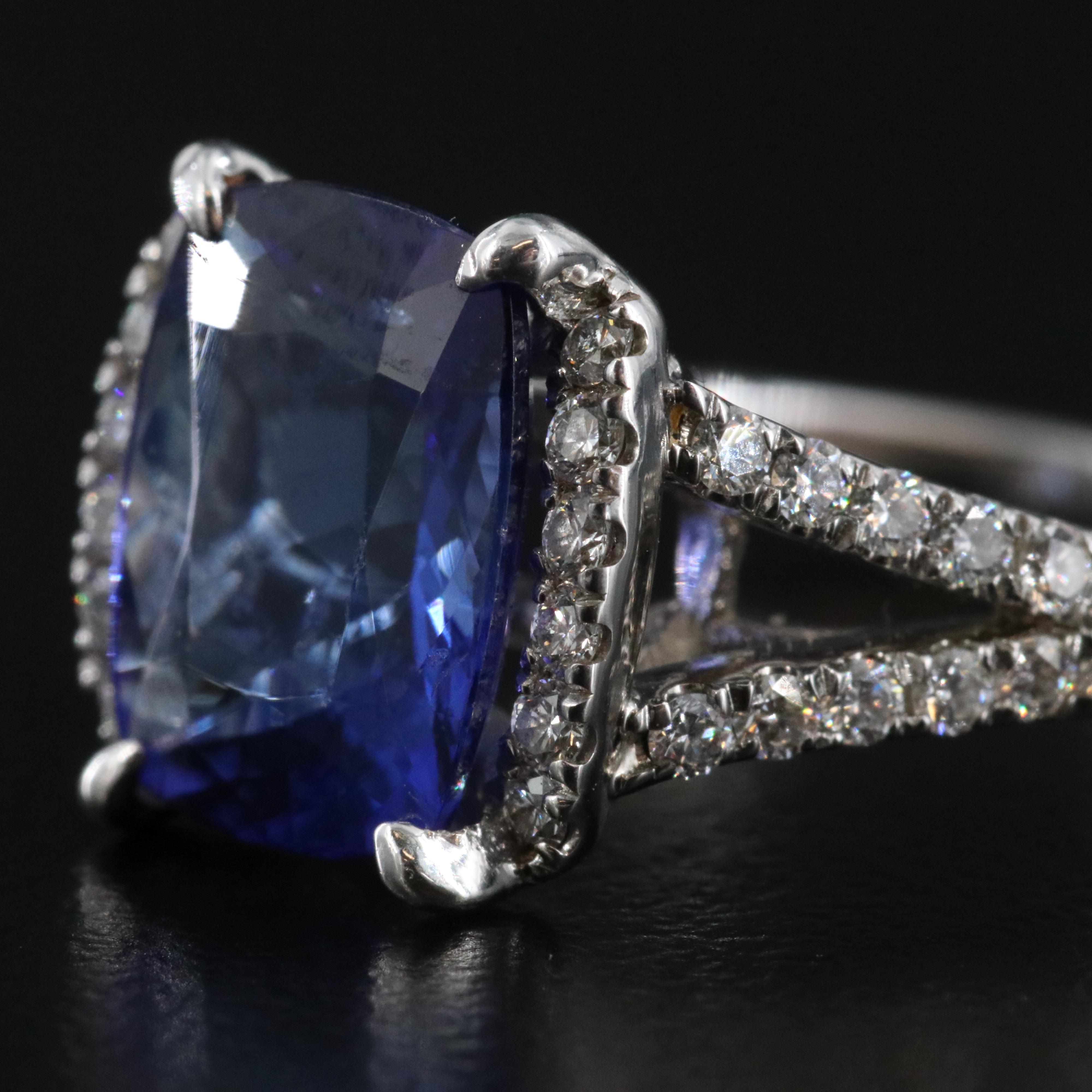 18K 2.66 CT Tanzanite and Diamond Ring
