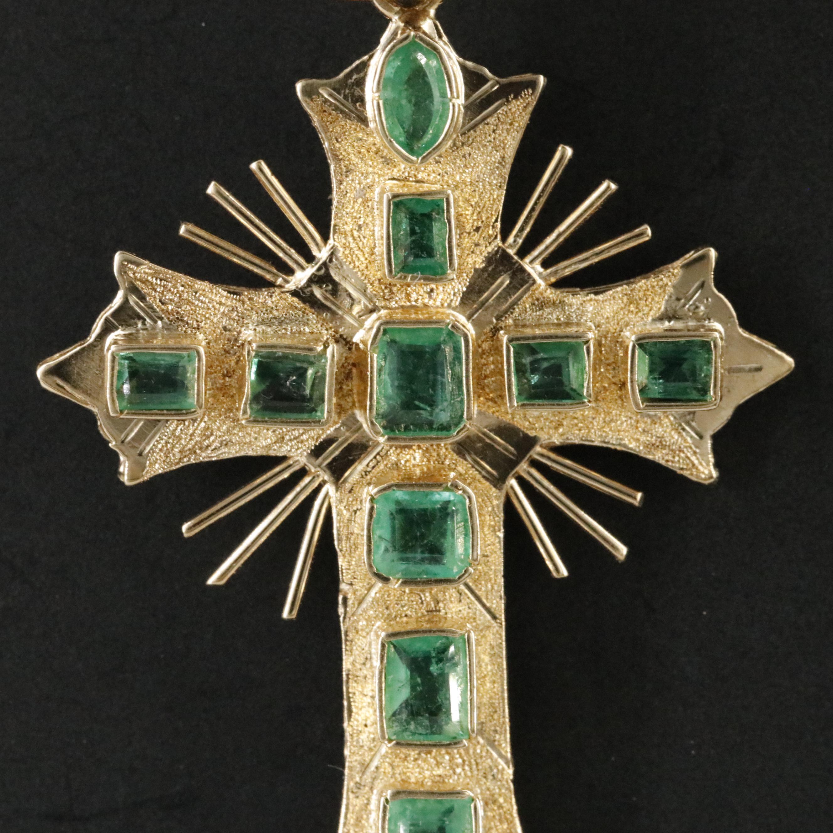 18K Emerald Cross Pendant