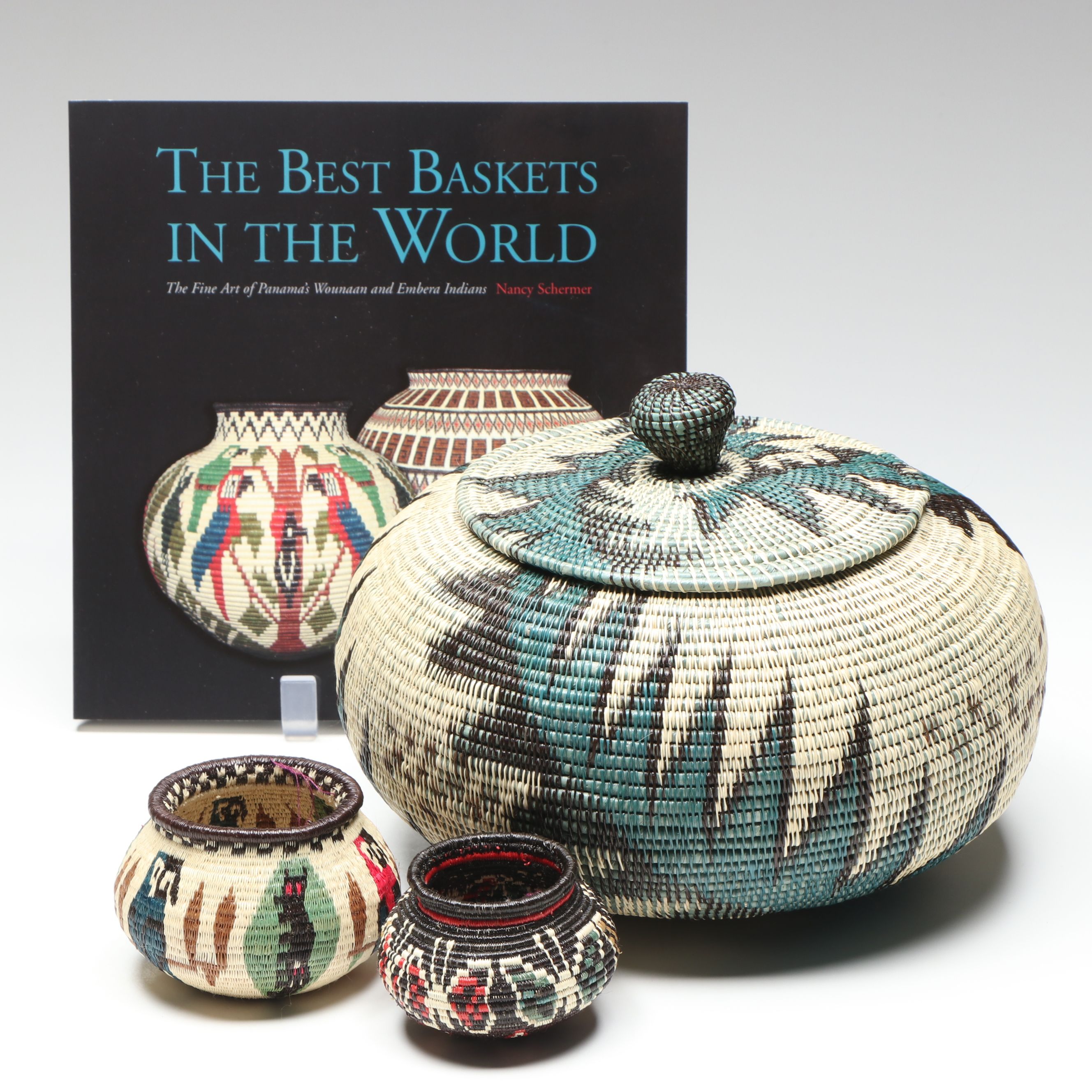 Panamanian Emberá-Wounaan Peoples Palm and Natural Dye Baskets