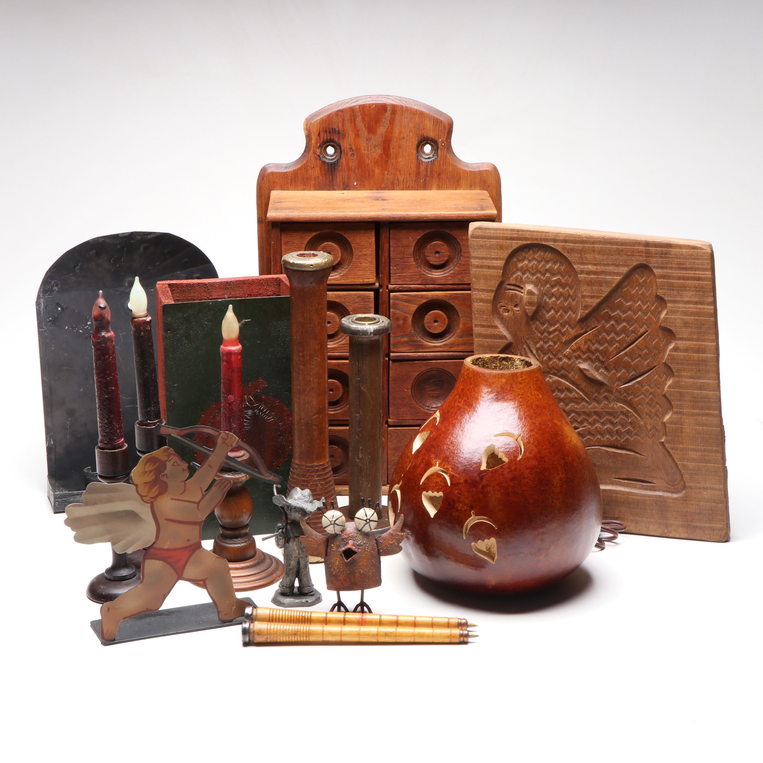 Primitive Style Wood Spice Box with Hand-Carved Gourd Accent Lamp and More Décor