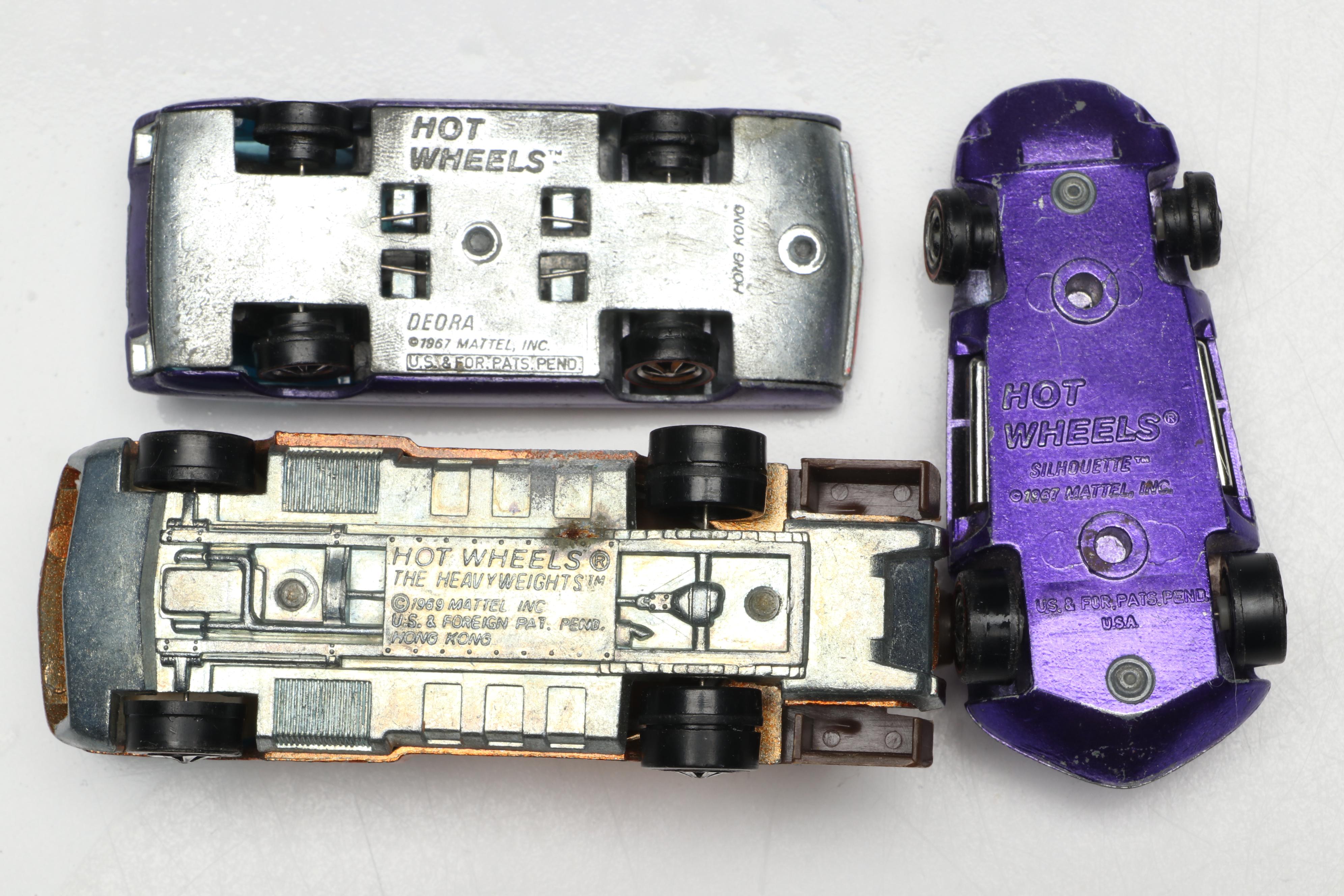 Hot Wheels "Deora," "Dune Daddy" and More Redline Toy Cars