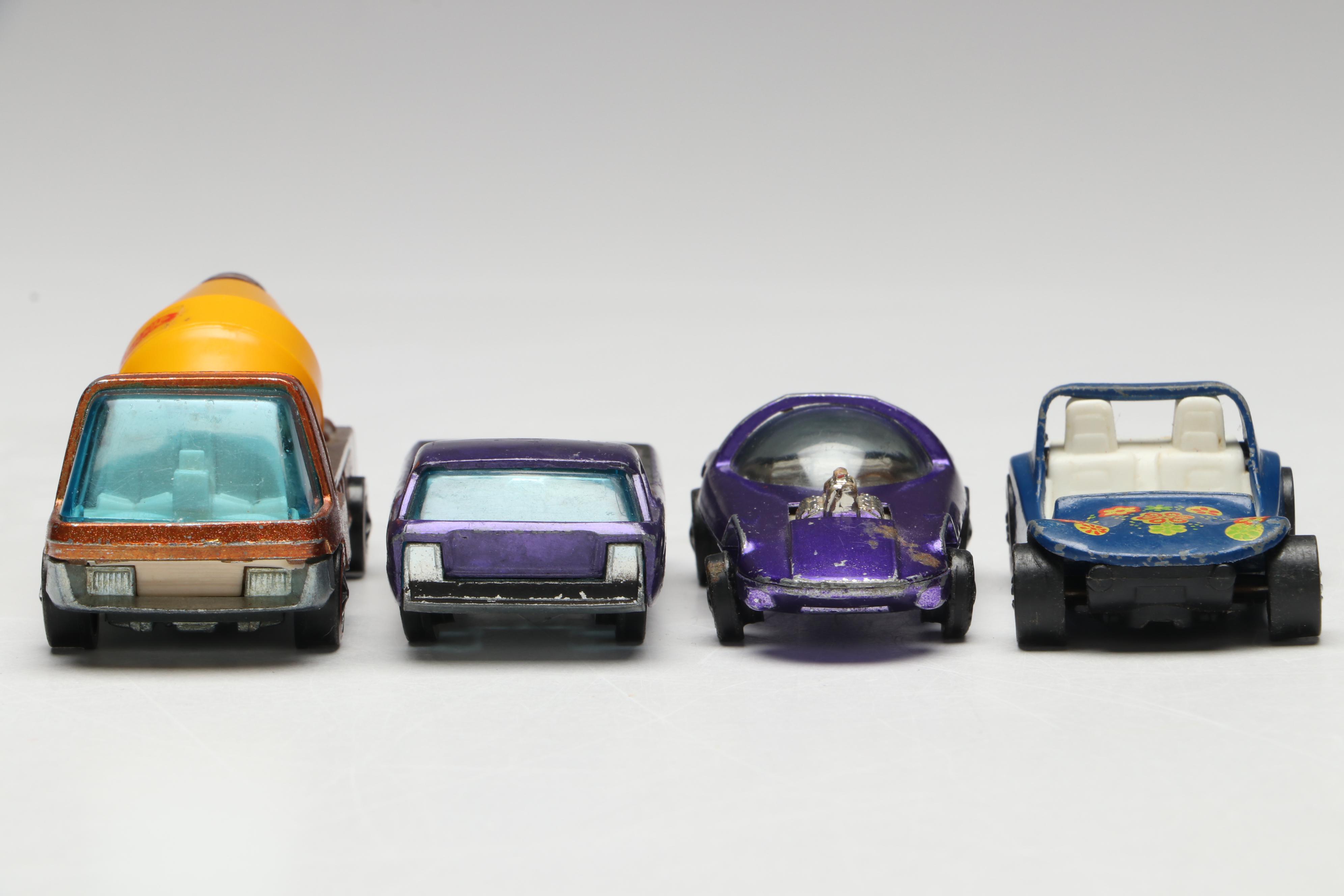 Hot Wheels "Deora," "Dune Daddy" and More Redline Toy Cars