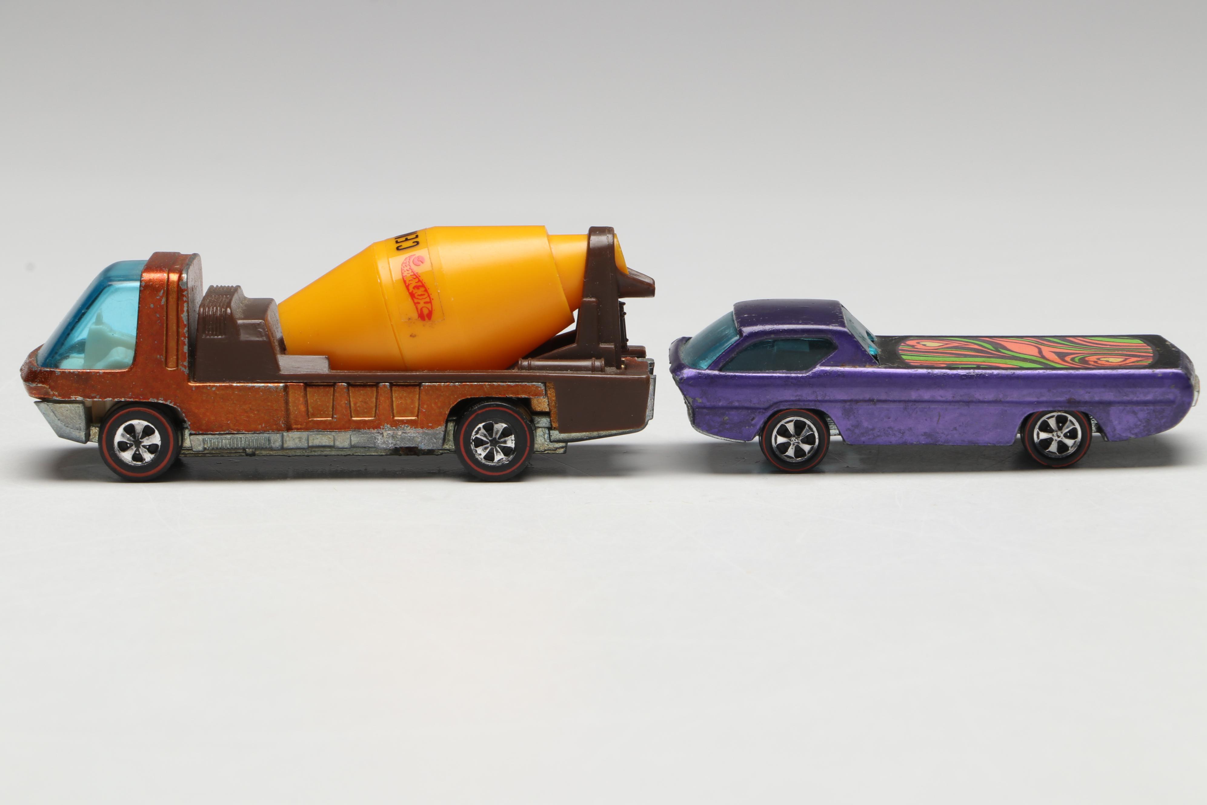 Hot Wheels "Deora," "Dune Daddy" and More Redline Toy Cars