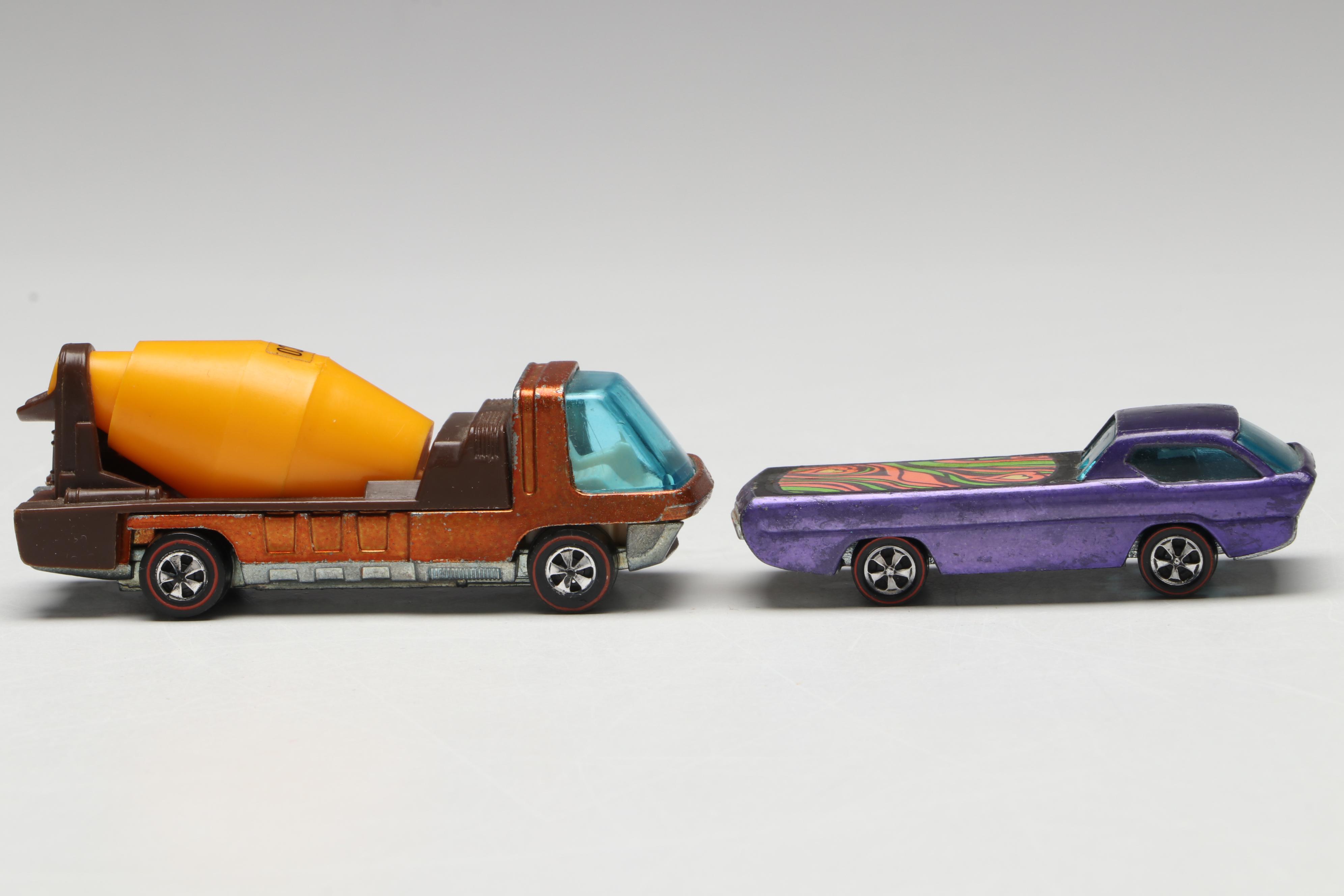 Hot Wheels "Deora," "Dune Daddy" and More Redline Toy Cars