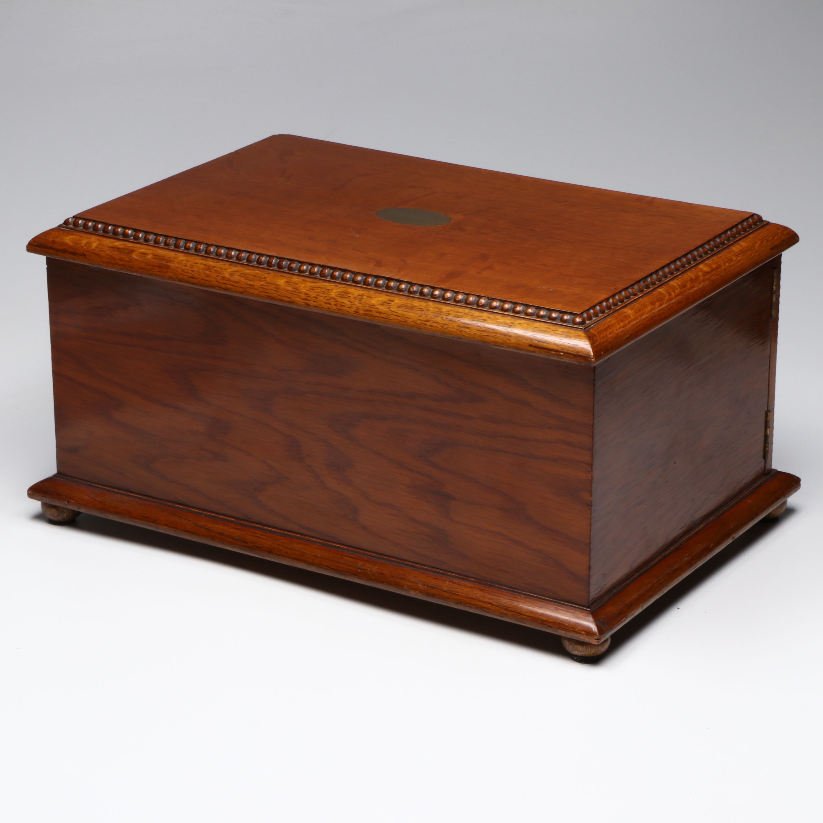 Joseph Rodgers and Sons Ltd. Cedar Lined Cigar Humidor
