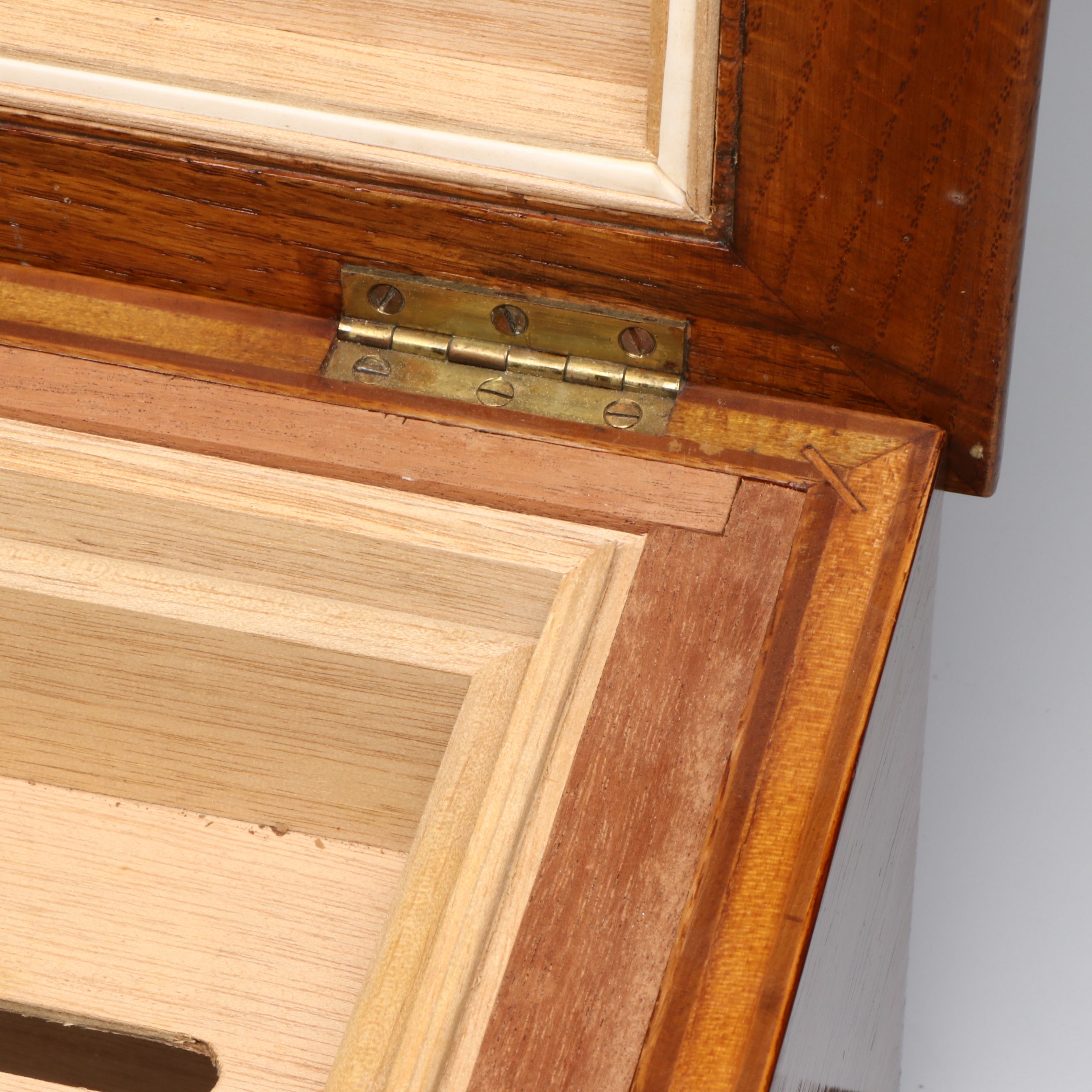 Joseph Rodgers and Sons Ltd. Cedar Lined Cigar Humidor