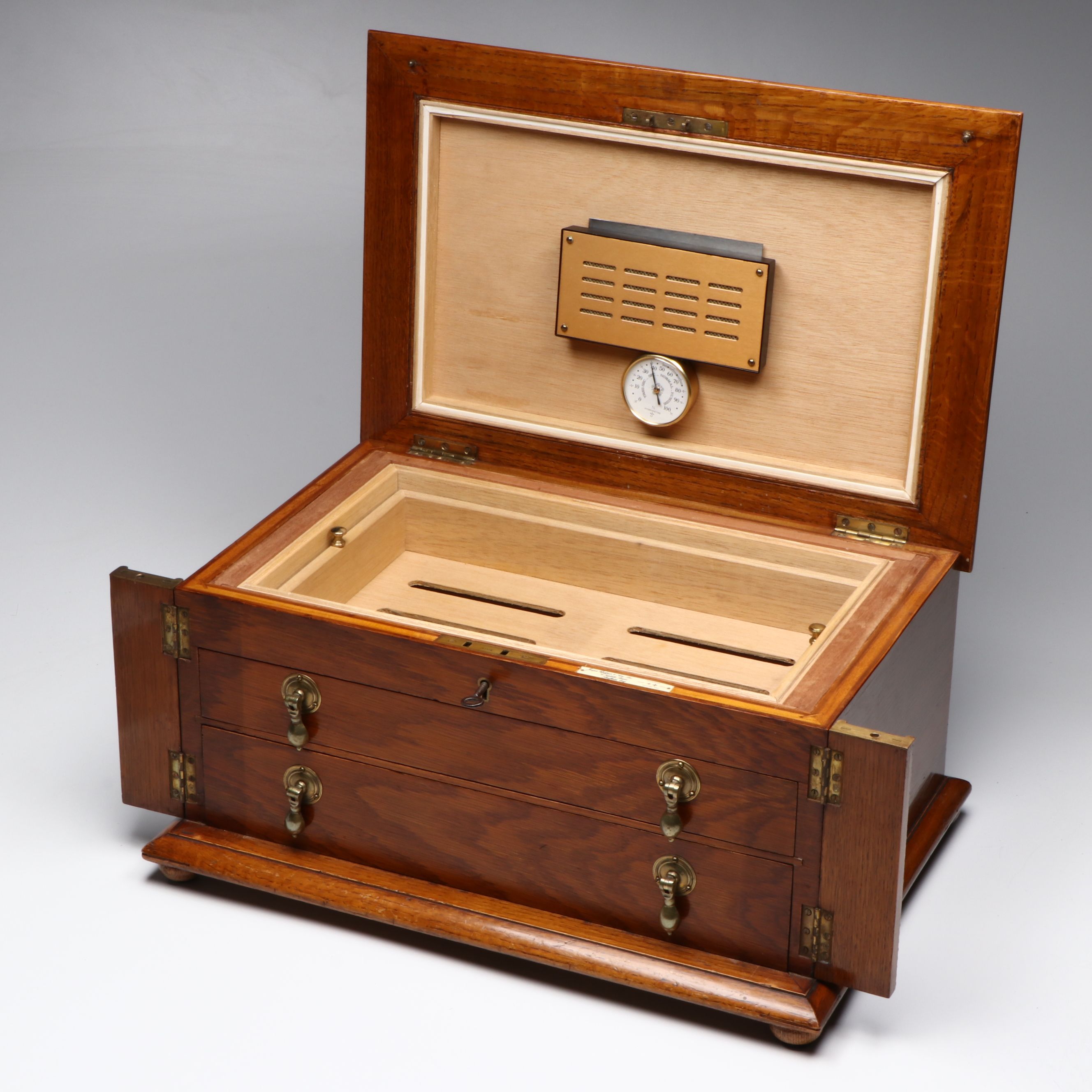 Joseph Rodgers and Sons Ltd. Cedar Lined Cigar Humidor