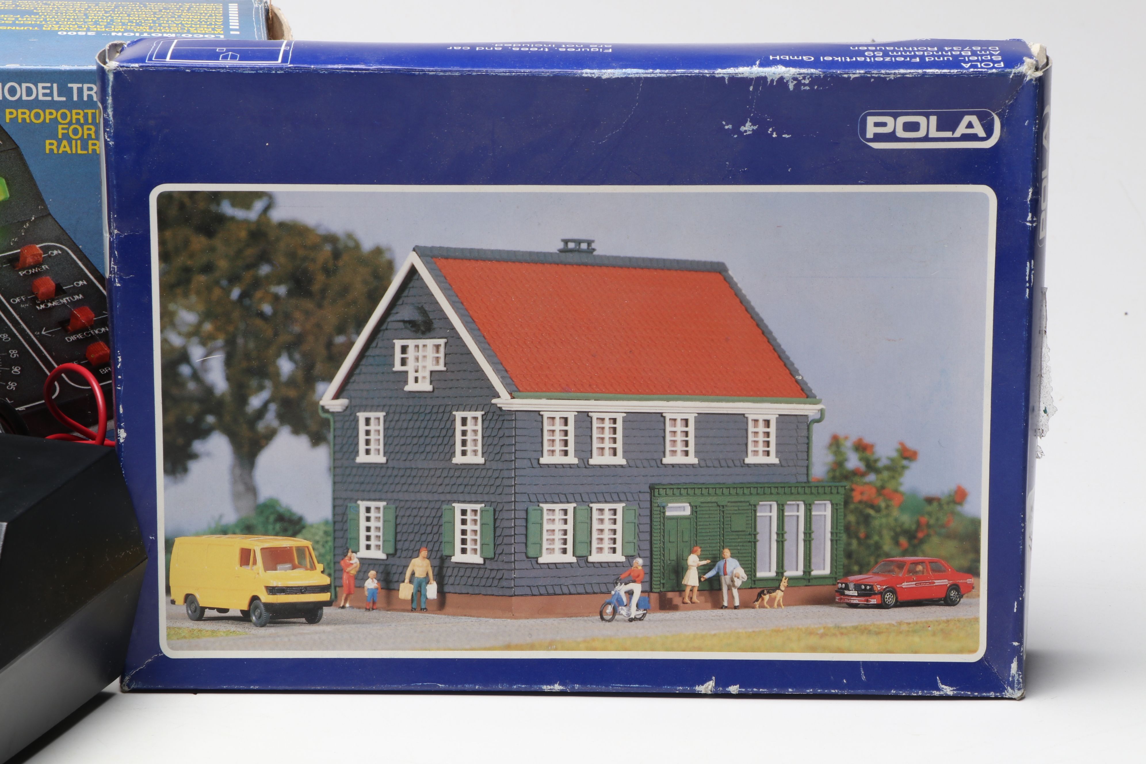 Pola HO Scale Kits and European Style Buildings with MRC Tech II Transformer