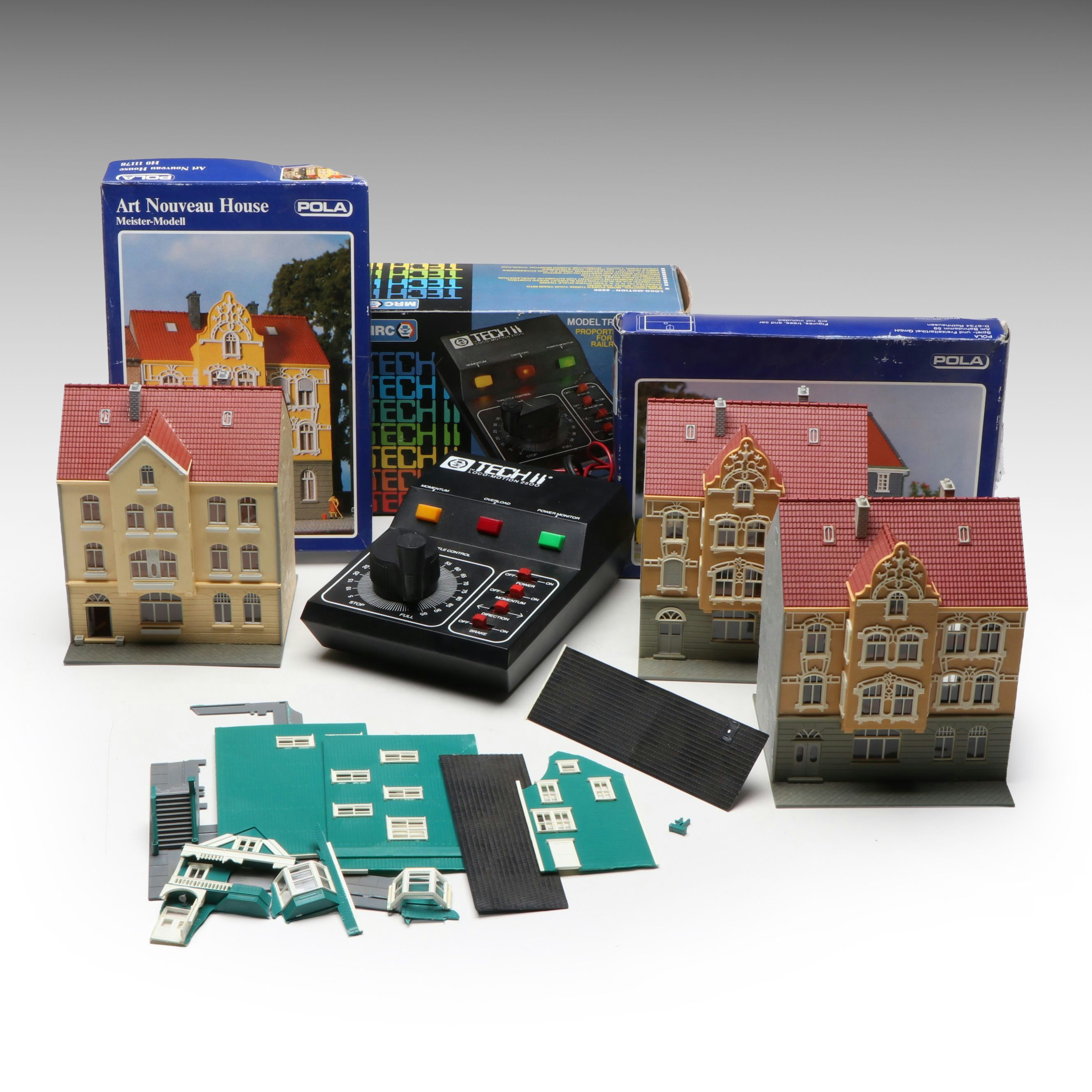 Pola HO Scale Kits and European Style Buildings with MRC Tech II Transformer