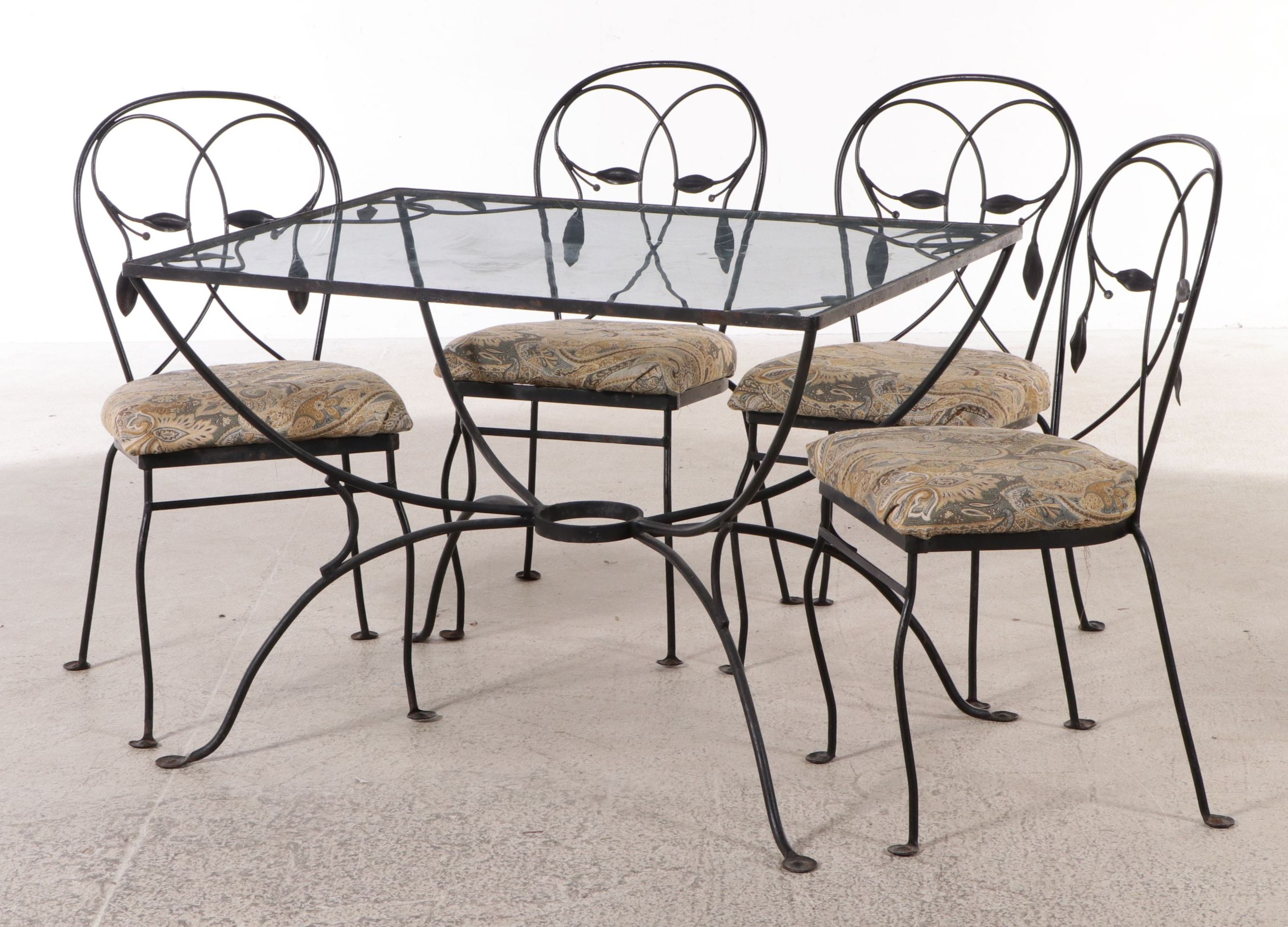 Wrought Iron Patio Dining Table with Four Chairs, Woodard Attributed, Vintage