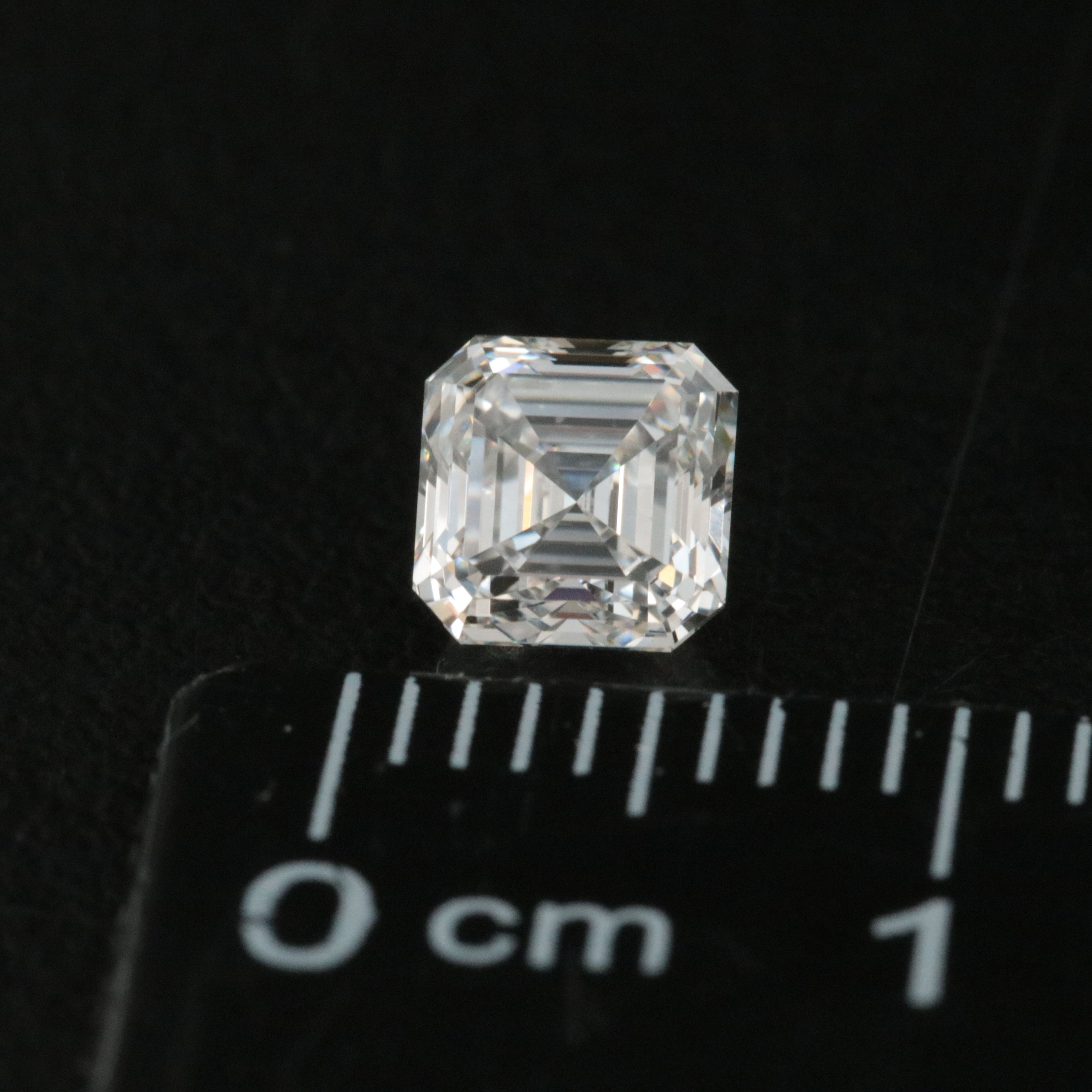 Loose 0.88 CT Lab Grown Diamond with IGI Report