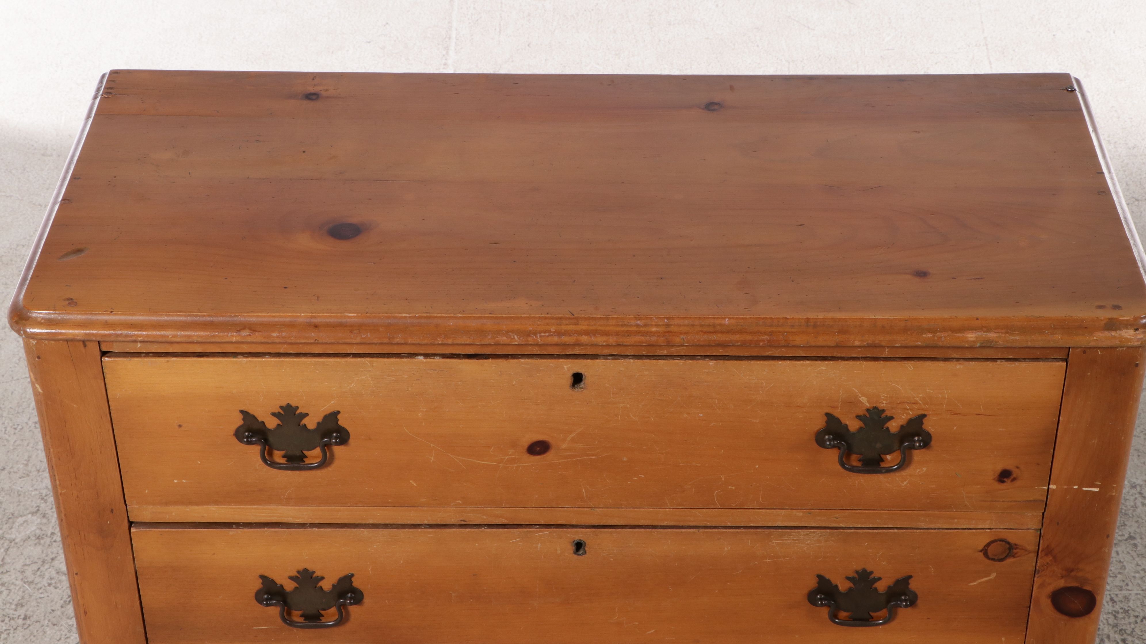 Early American Style Pine Four-Drawer Chest, Early 20th Century