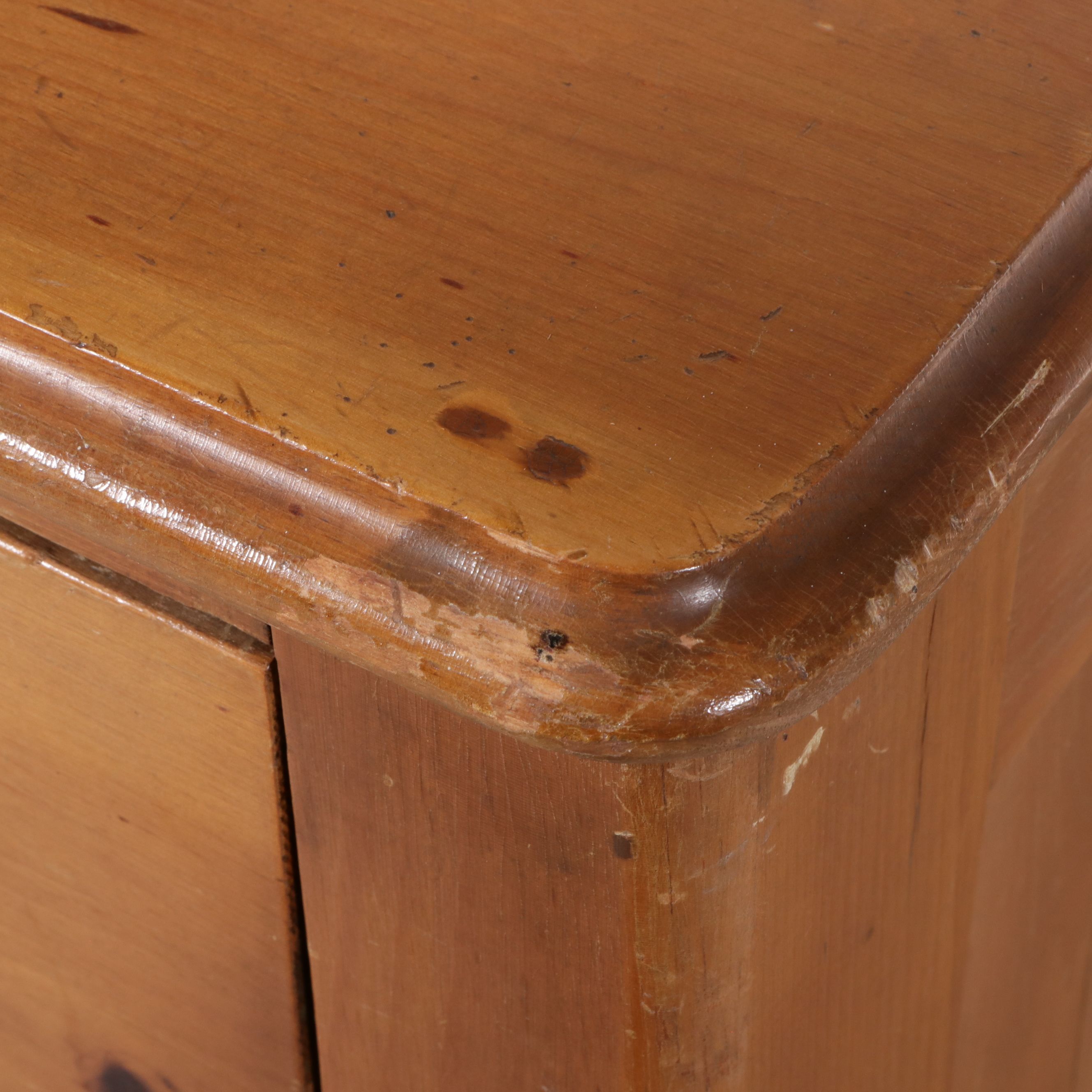 Early American Style Pine Four-Drawer Chest, Early 20th Century