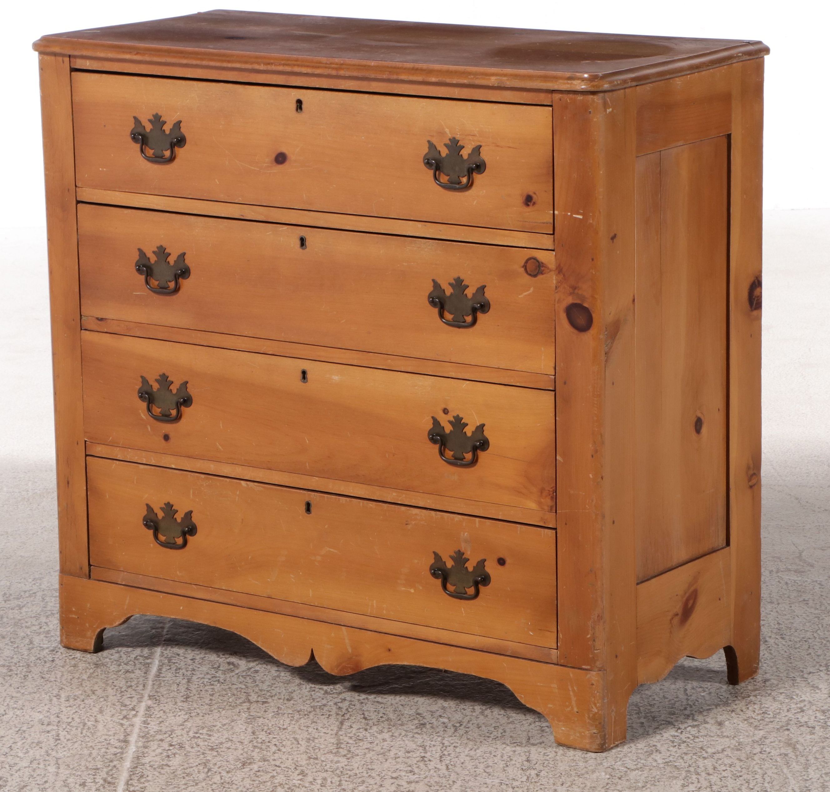 Early American Style Pine Four-Drawer Chest, Early 20th Century