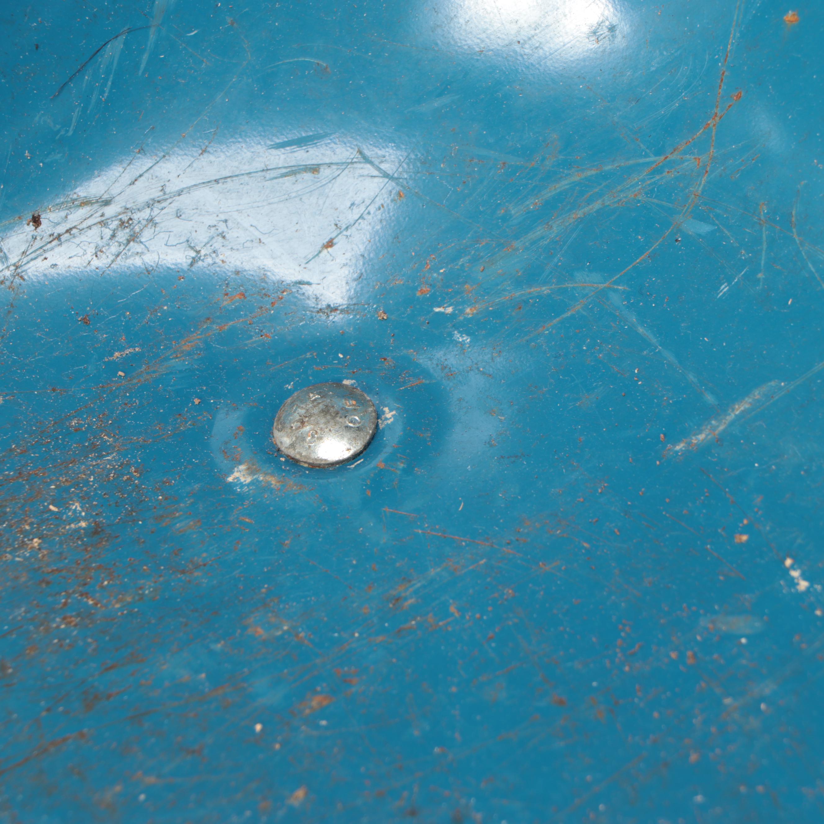 STIHL Chainsaw and Jackson Wheelbarrow