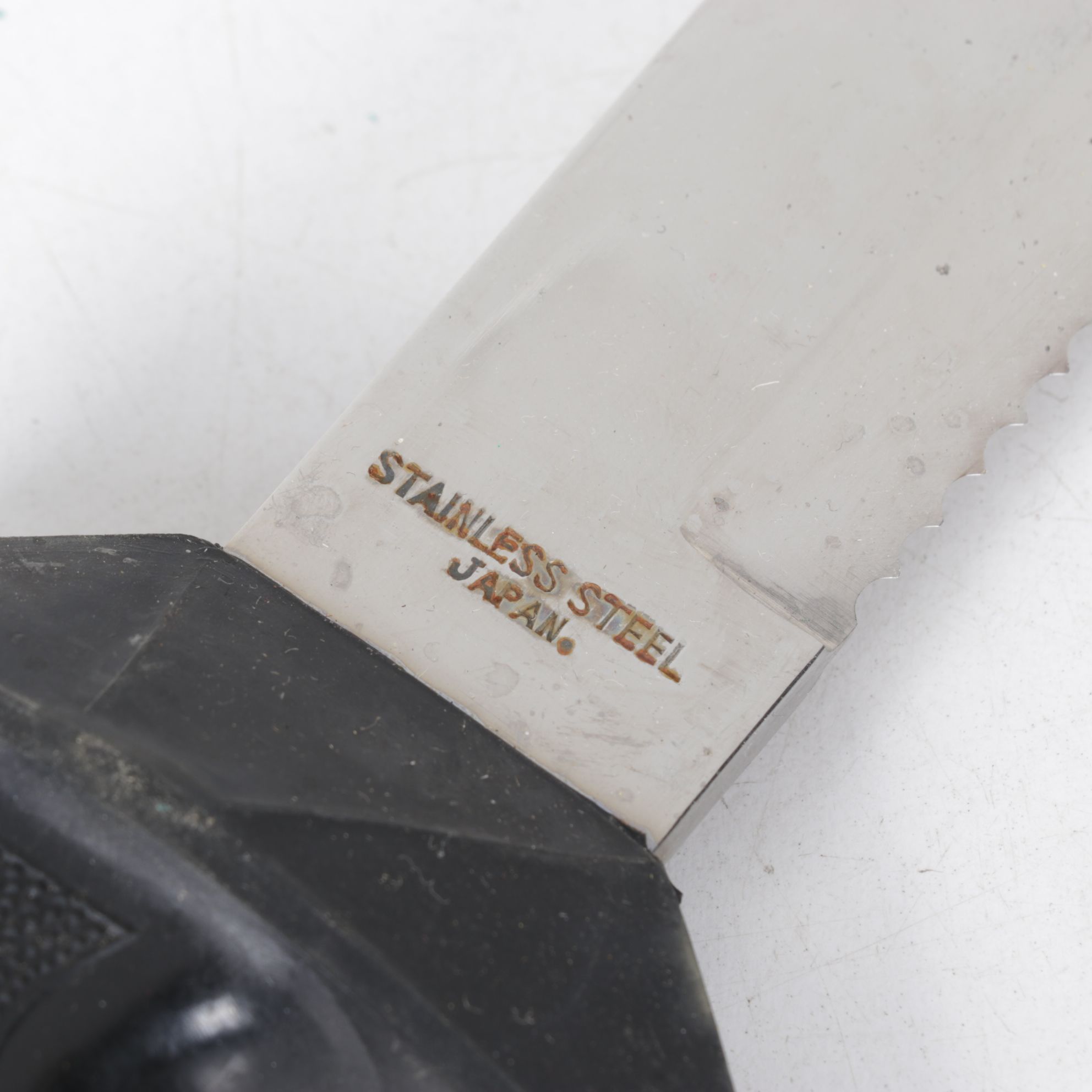 Pair of Serrated Scuba Knives with Holsters