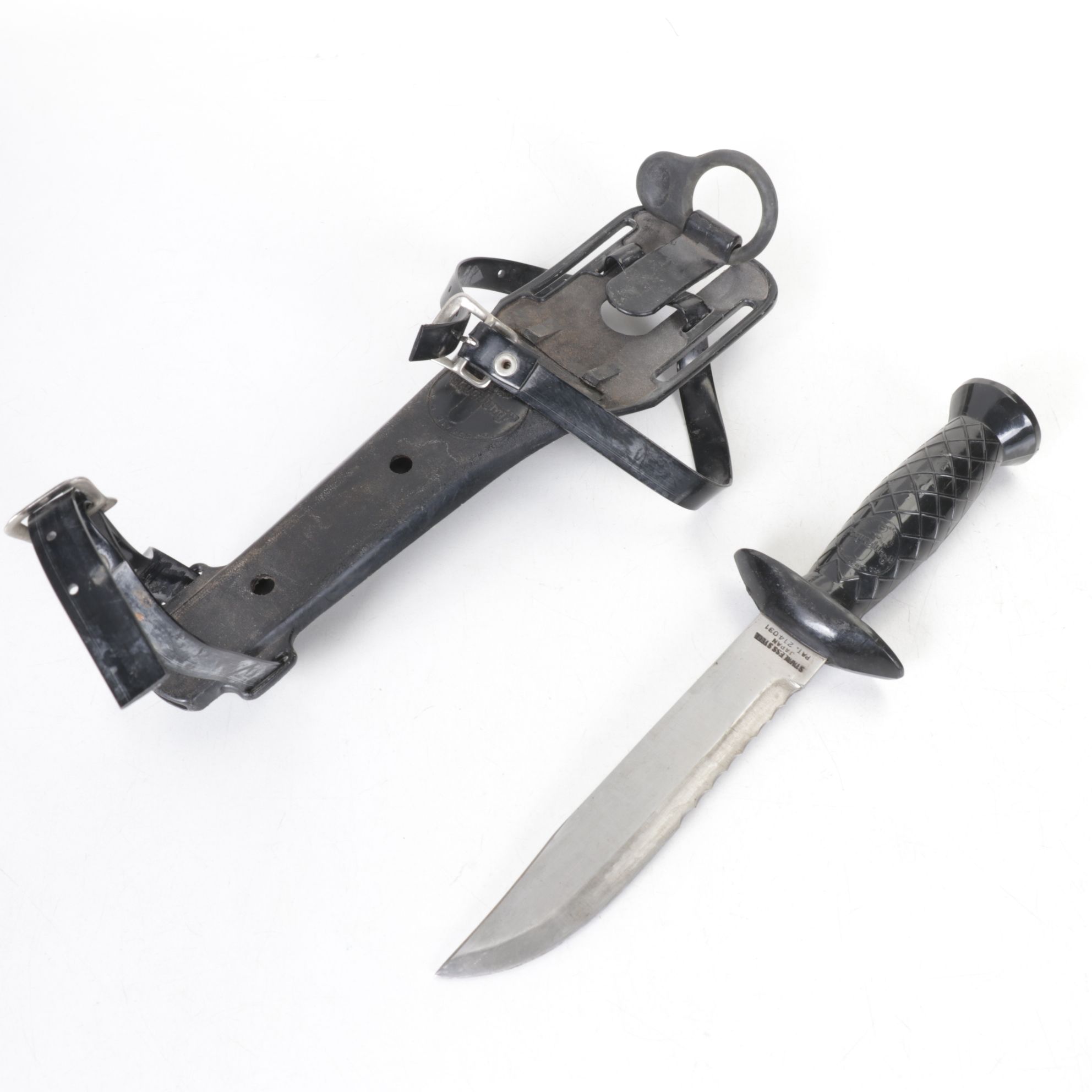 Pair of Serrated Scuba Knives with Holsters