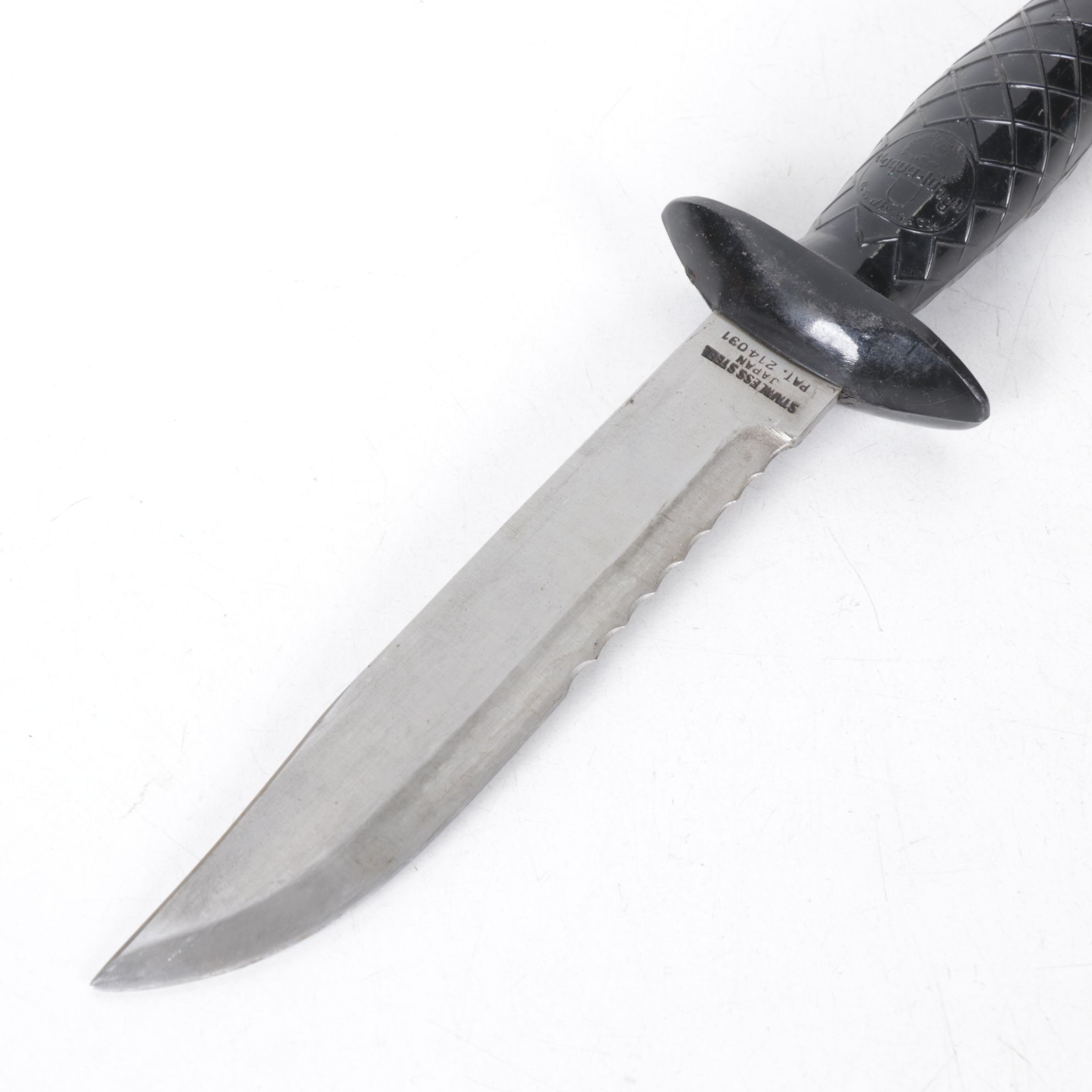 Pair of Serrated Scuba Knives with Holsters