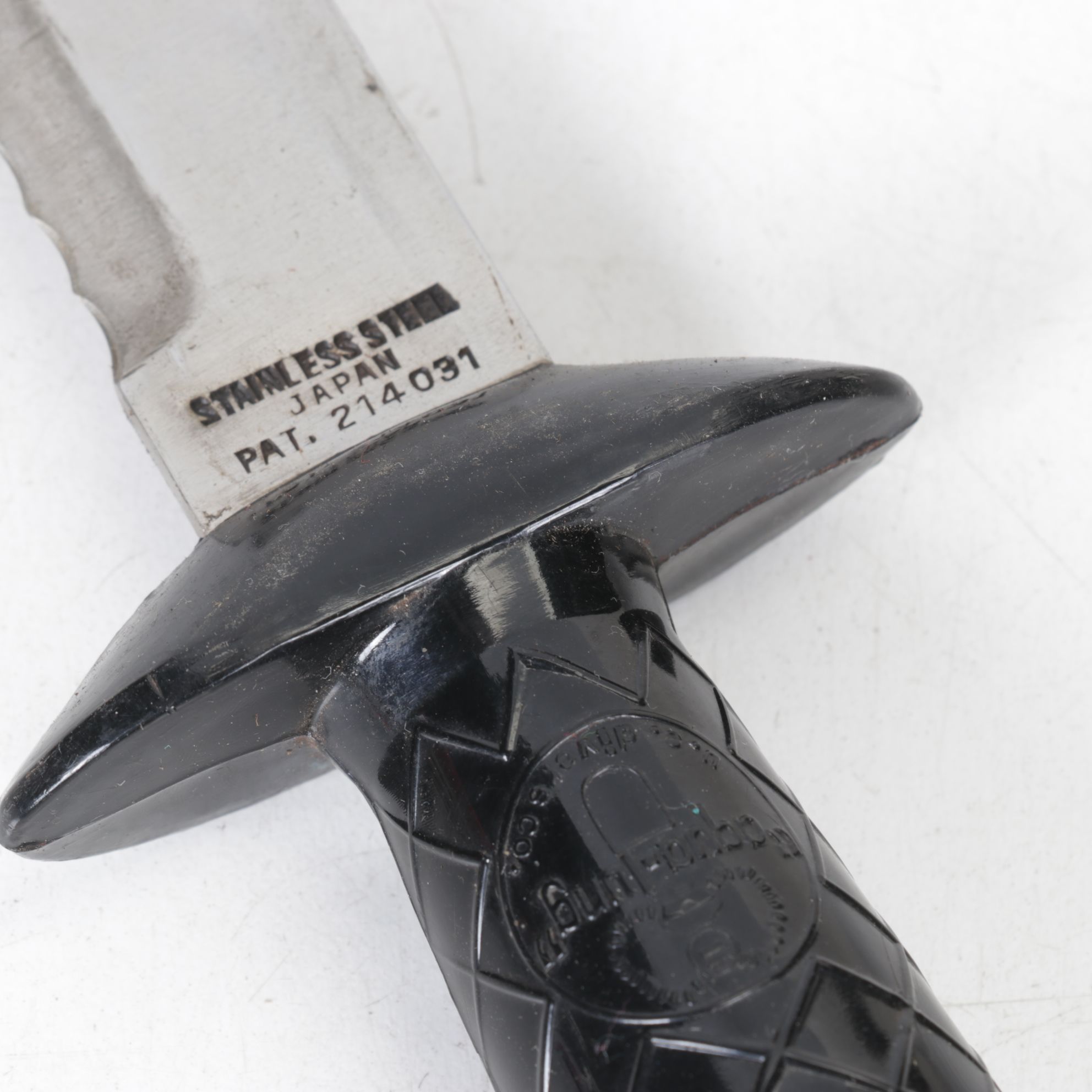 Pair of Serrated Scuba Knives with Holsters