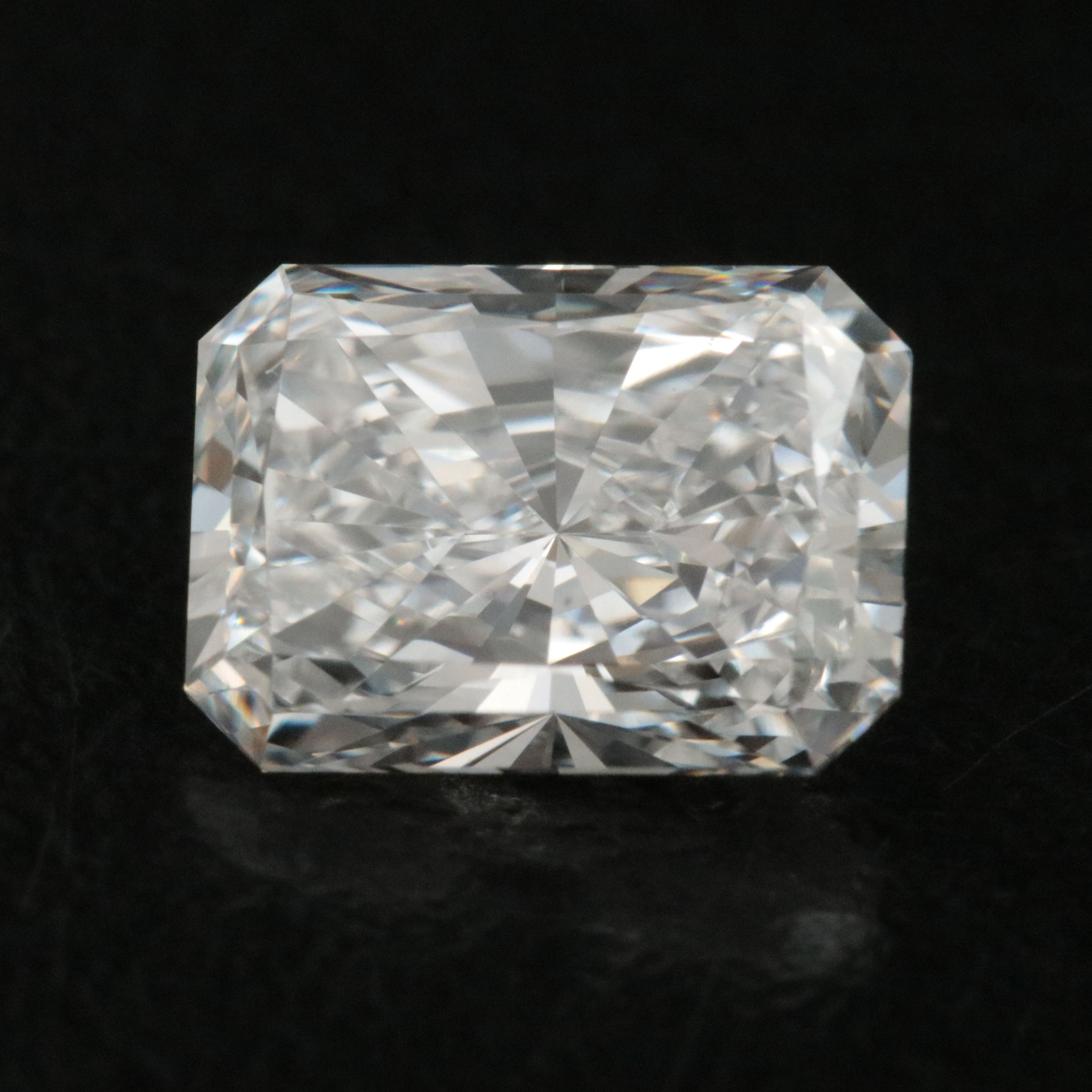 Loose 1.41 CT Lab Grown Diamond with IGI Report