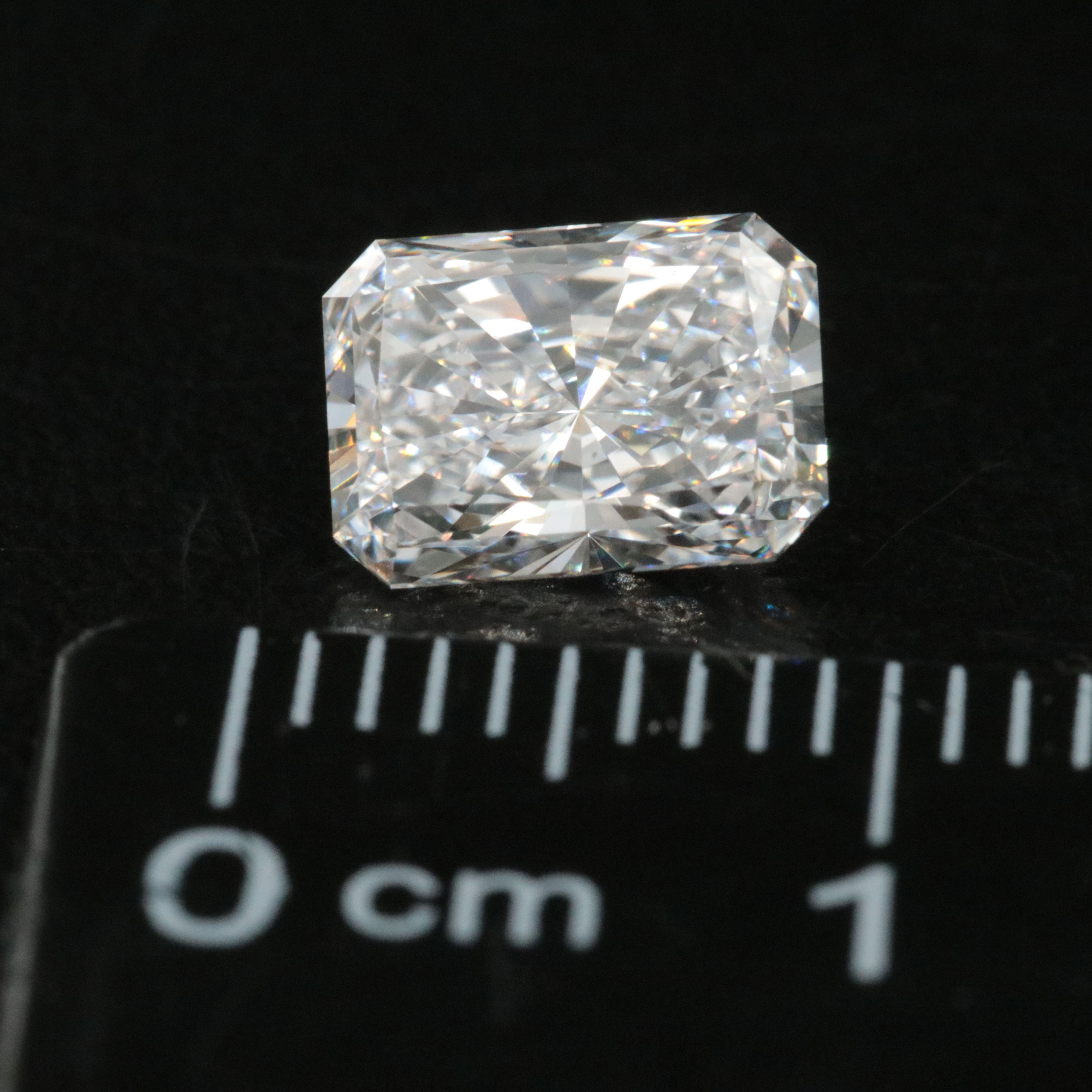 Loose 1.41 CT Lab Grown Diamond with IGI Report