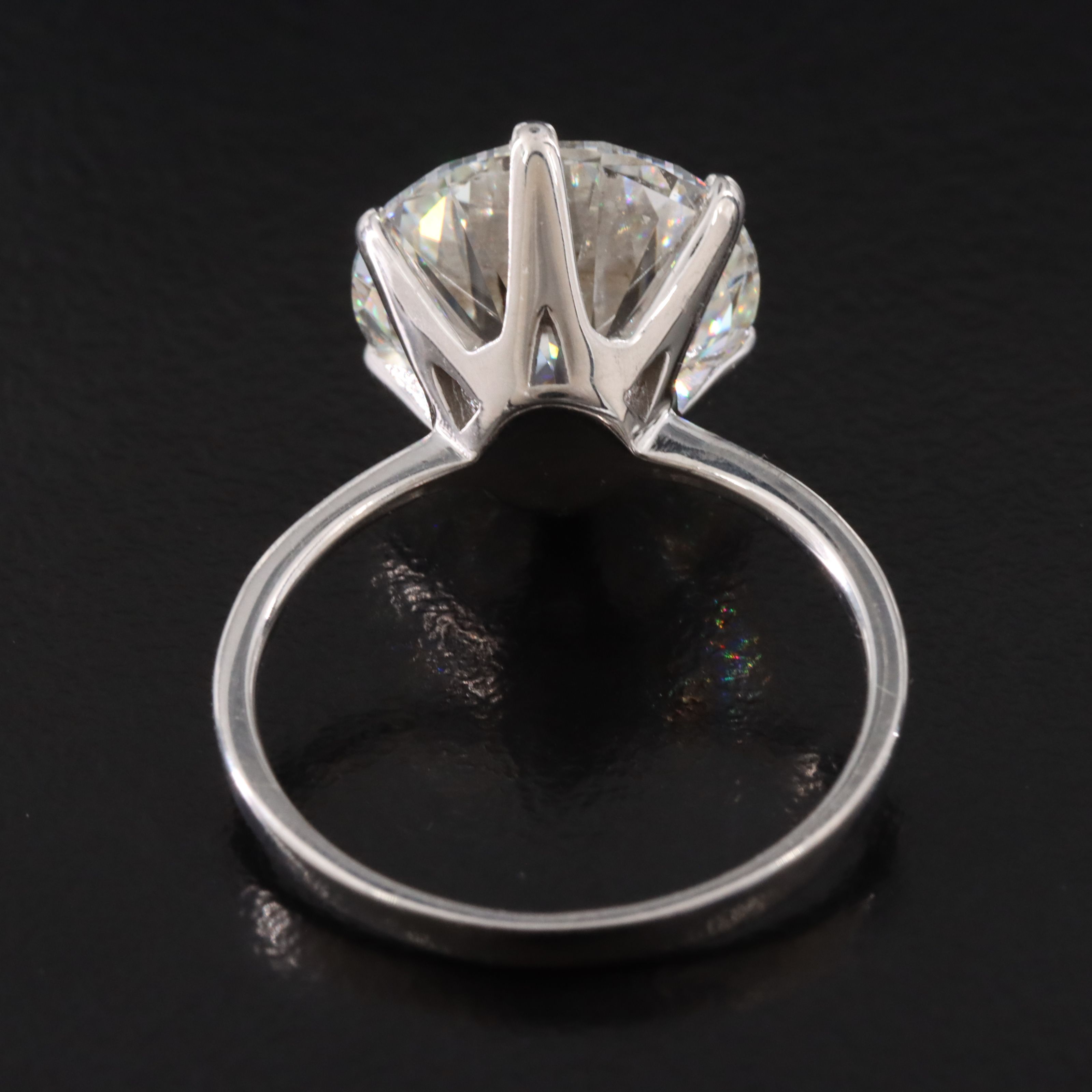 18K 6.02 CT Lab Grown Diamond Solitaire Ring with IGI Report