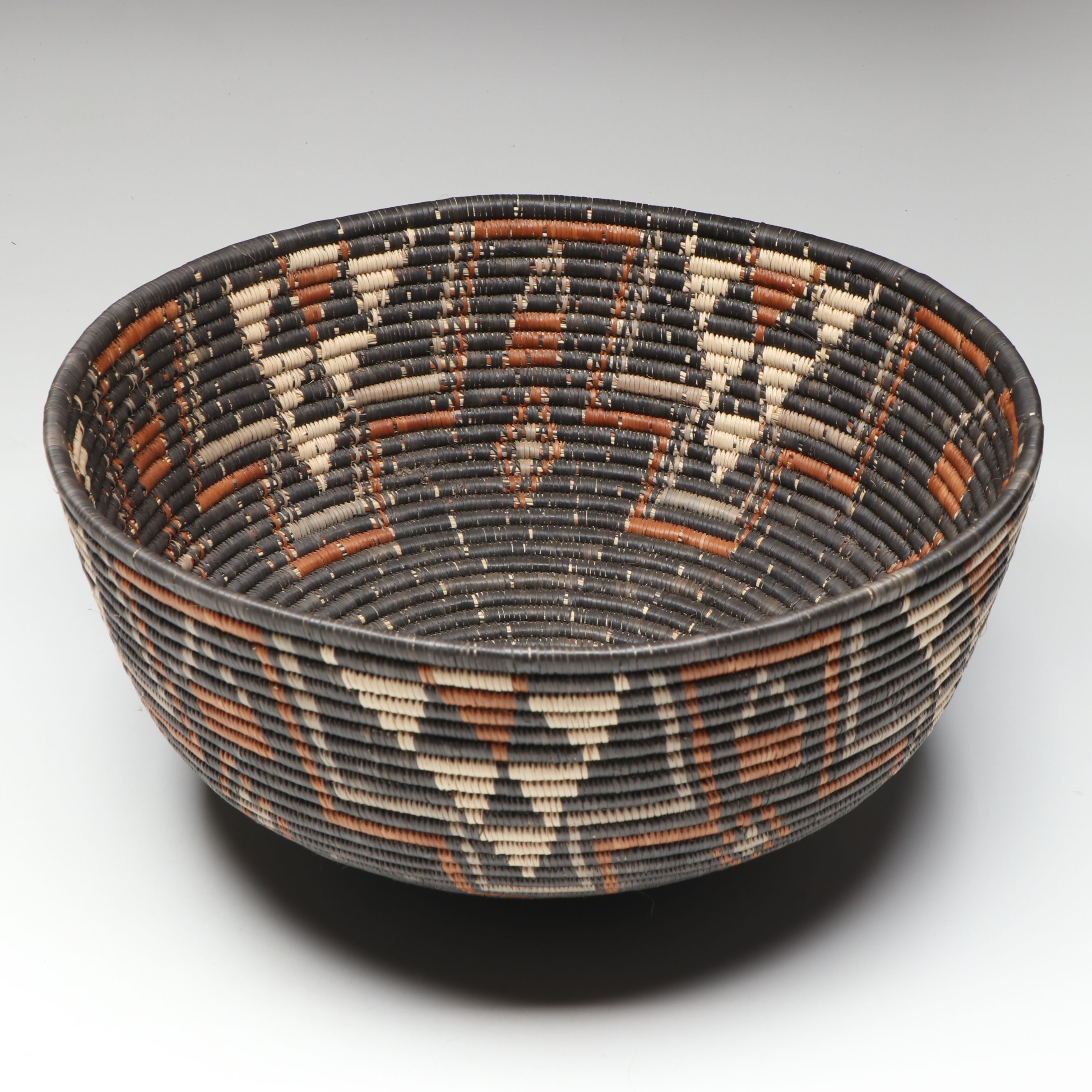 Alice Simelane South African Zulu Woven Ilala Palm Bowl and Other Lidded Basket