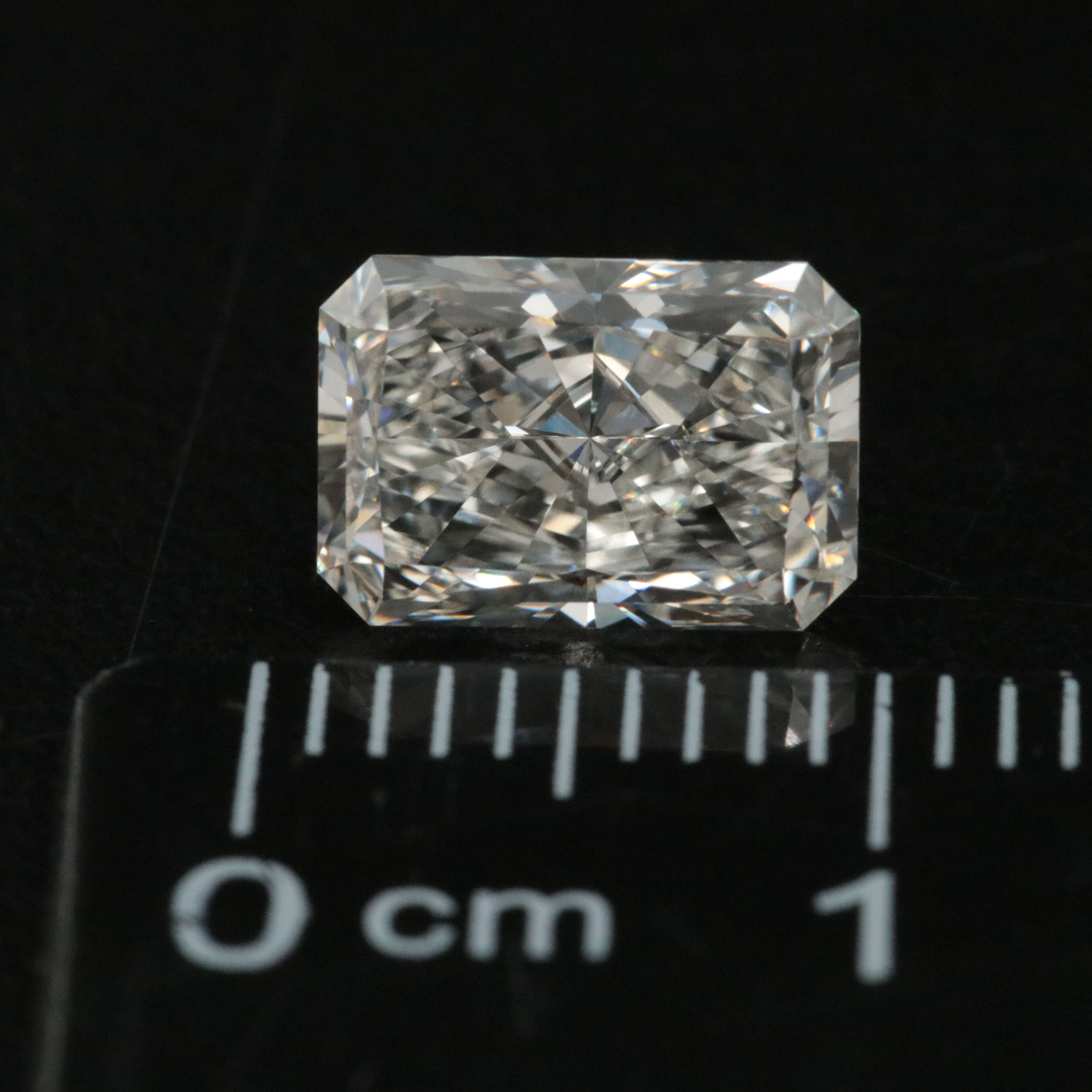 Loose 1.89 CT Lab Grown Diamond with IGI Report