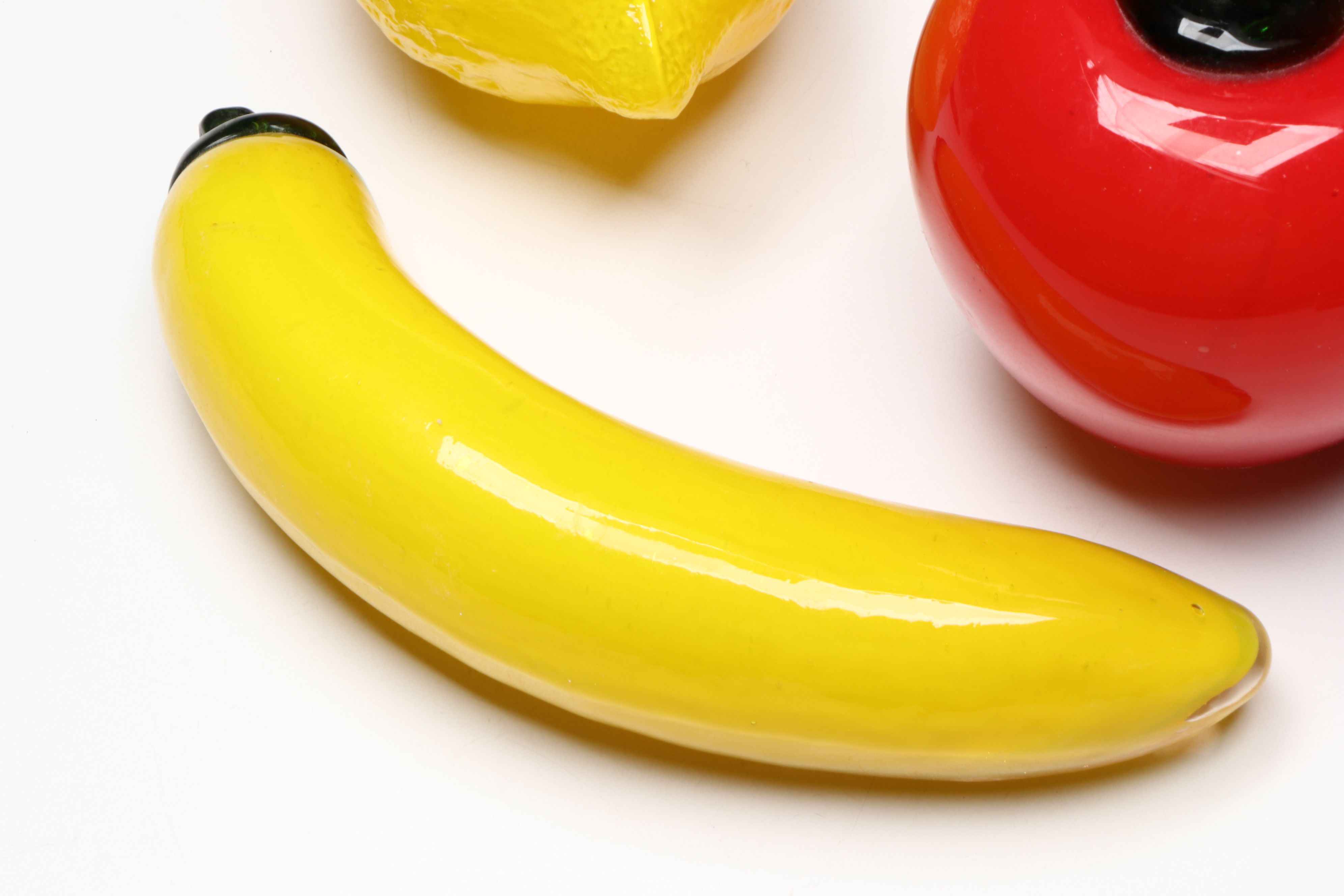 American Glass Bowl and Glass Fruit with Green Pepper