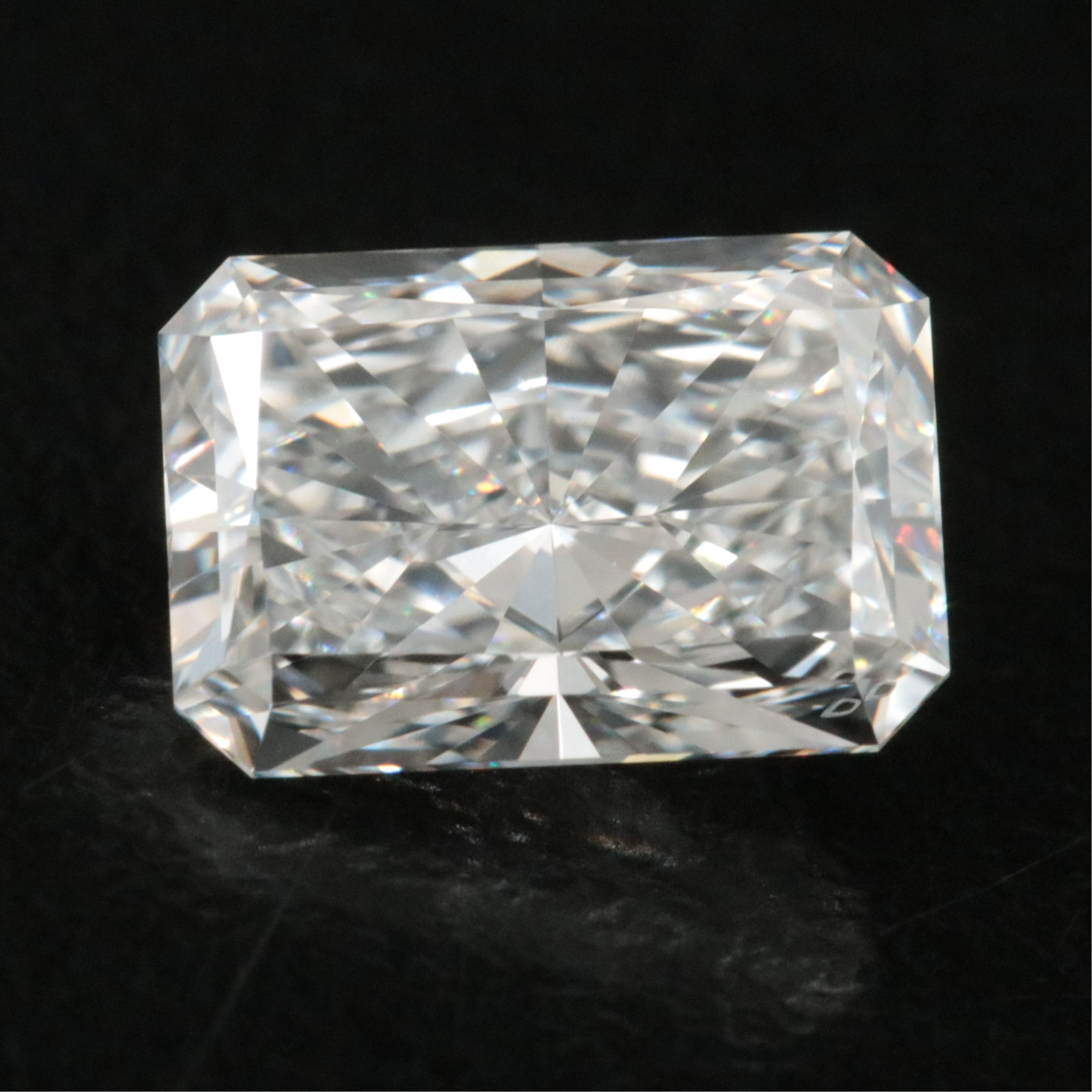 Loose 1.94 CT Lab Grown Diamond with IGI Report