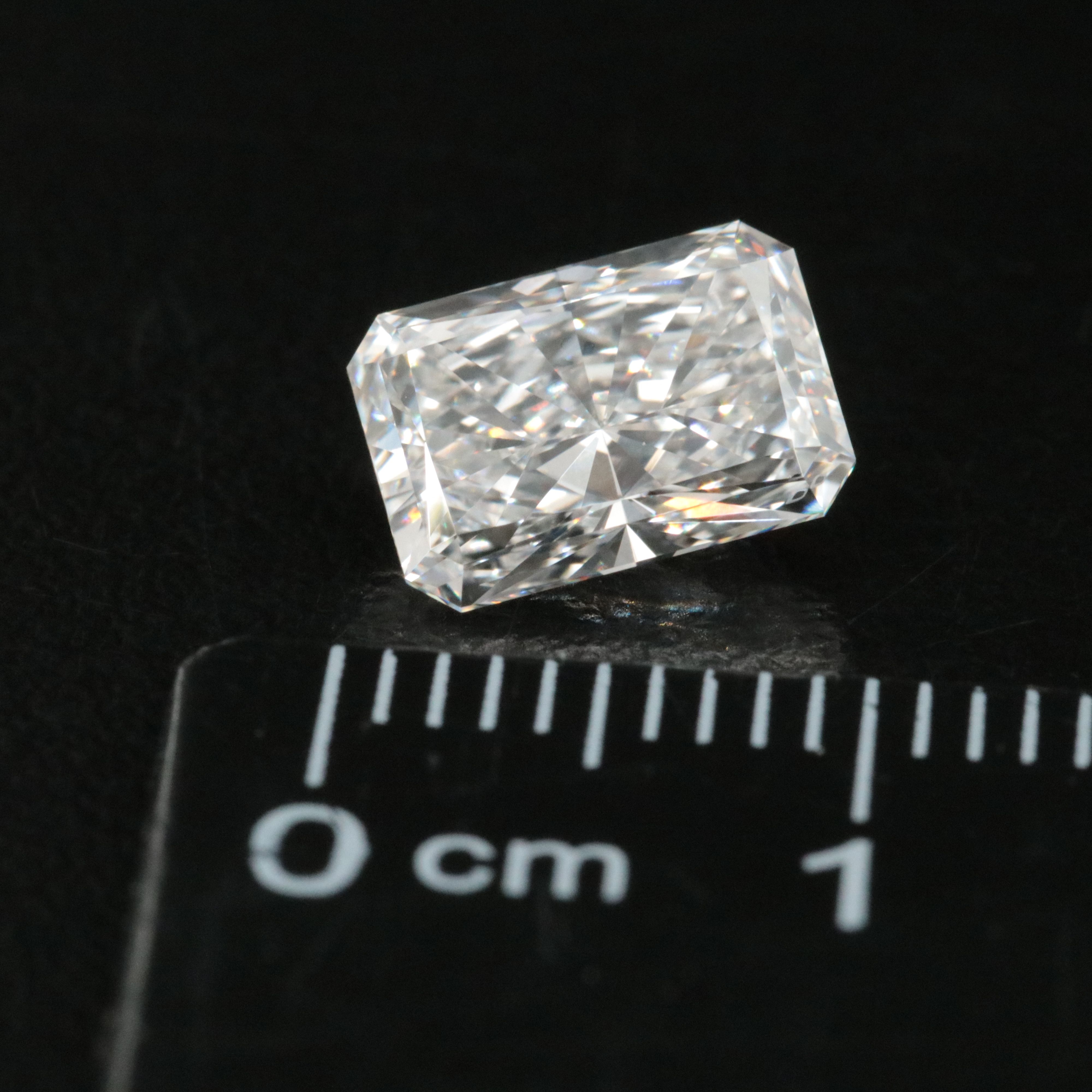 Loose 1.94 CT Lab Grown Diamond with IGI Report