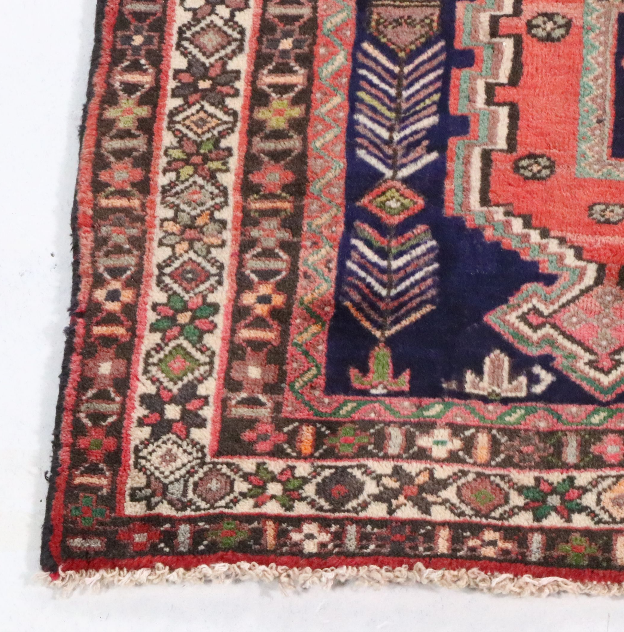 4'9 x 7'5 Hand-Knotted Persian Sirjan Area Rug