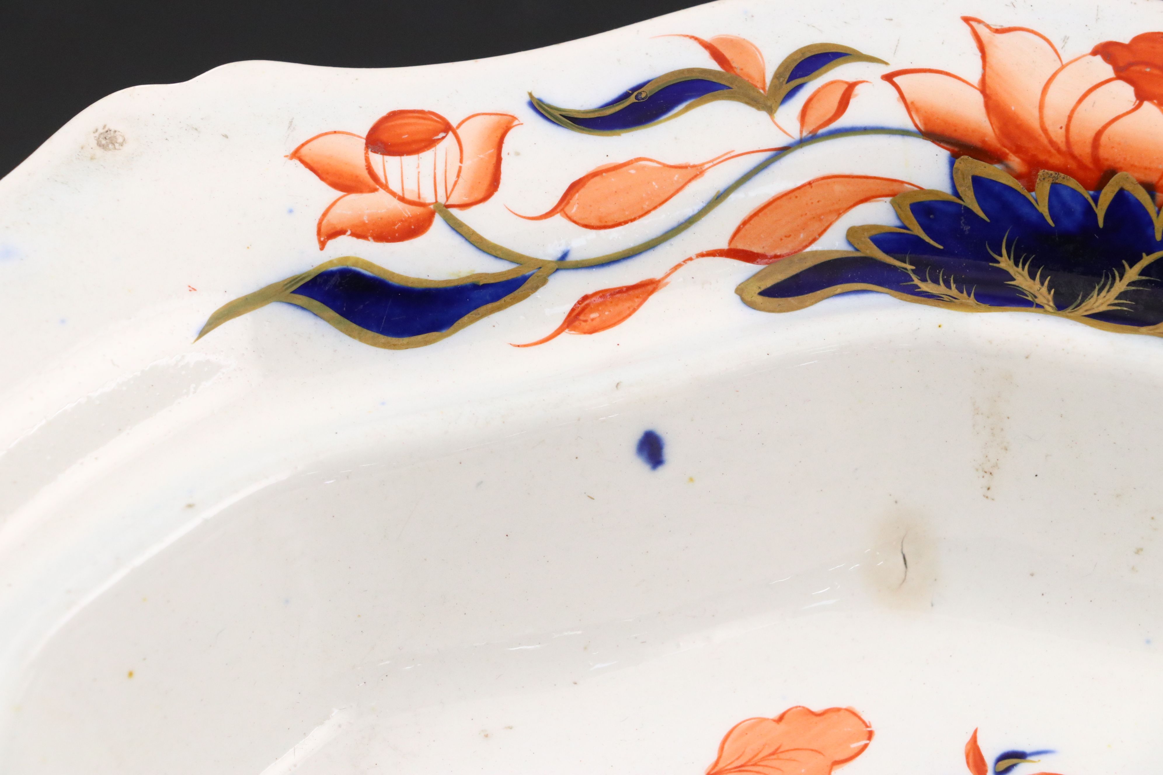 Georgian English Imari Covered Serving Bowl, Early to Mid-19th Century