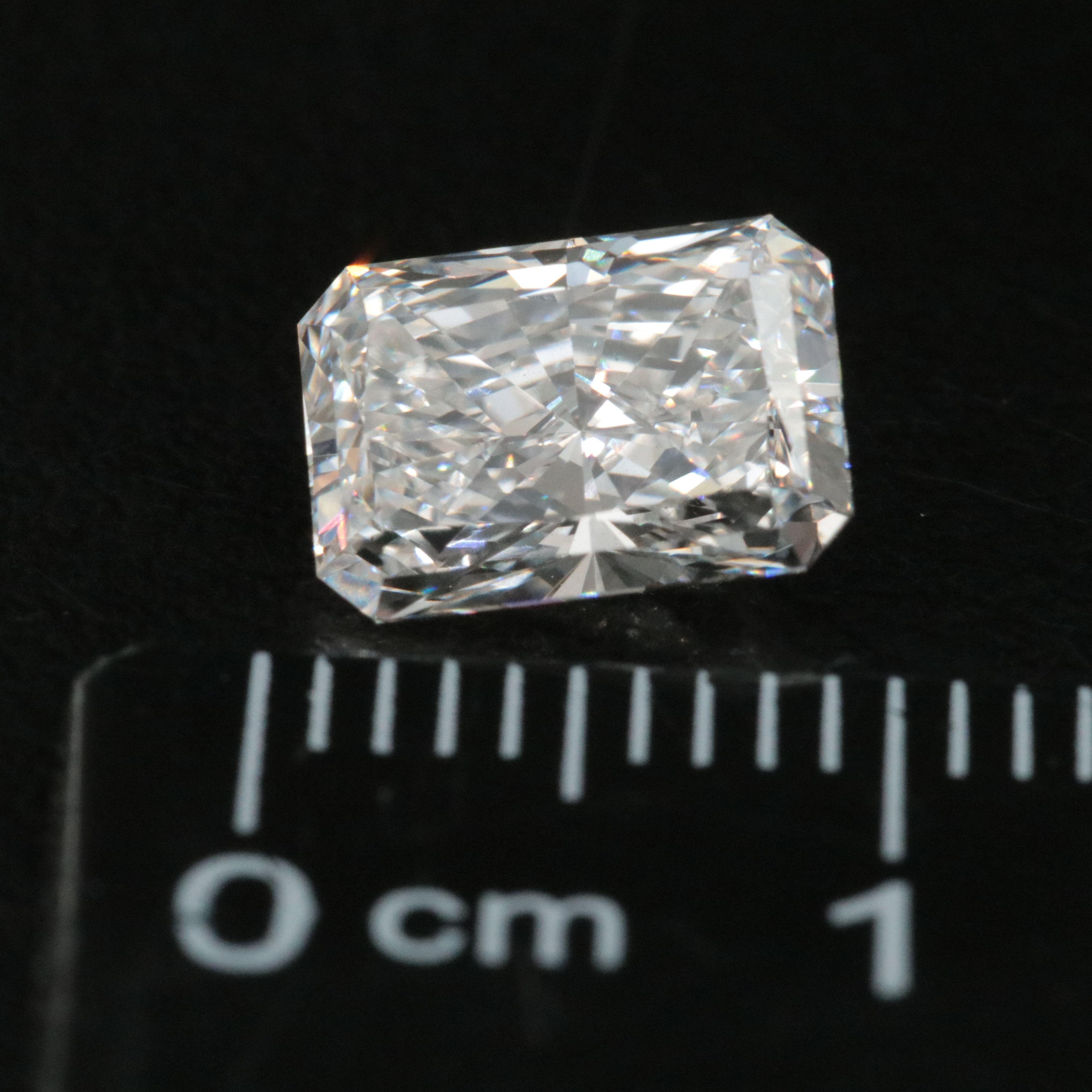 Loose 1.75 CT Lab Grown Diamond with IGI Report
