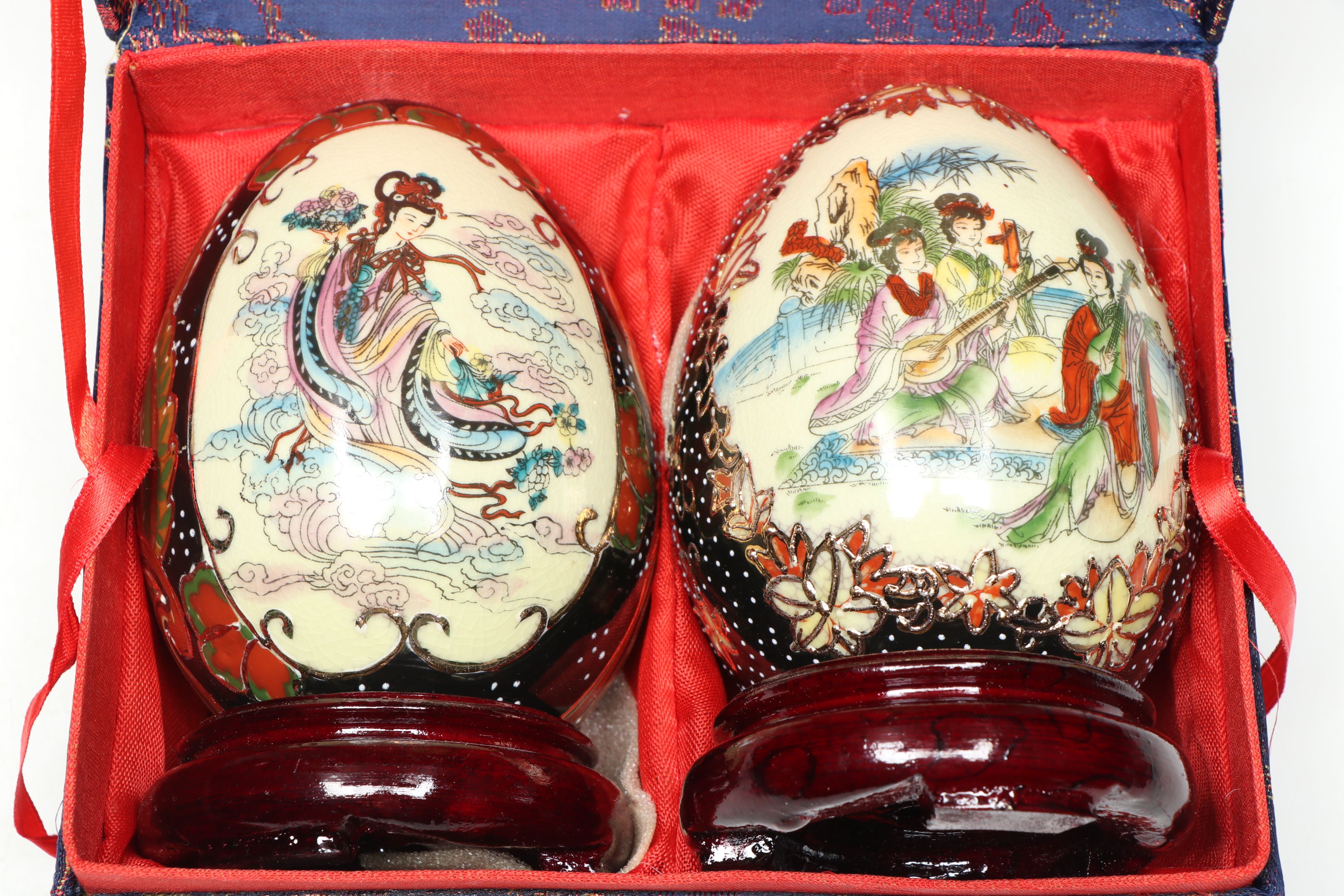 Yi Lin Collection Porcelain Eggs with Wooden Stands