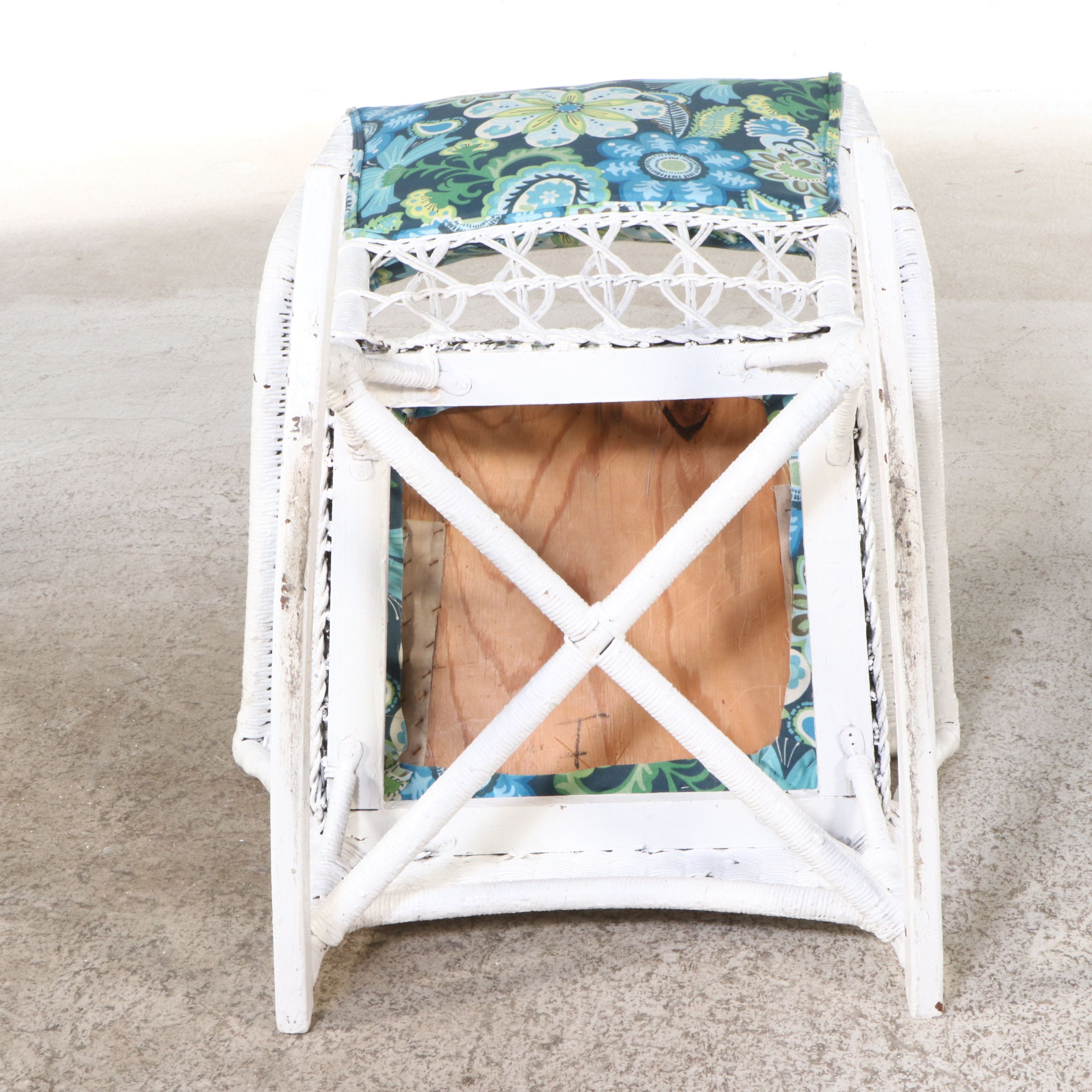 Pair of White-Painted Wicker Rattan Rocking Chairs with Ottoman and Accent Table