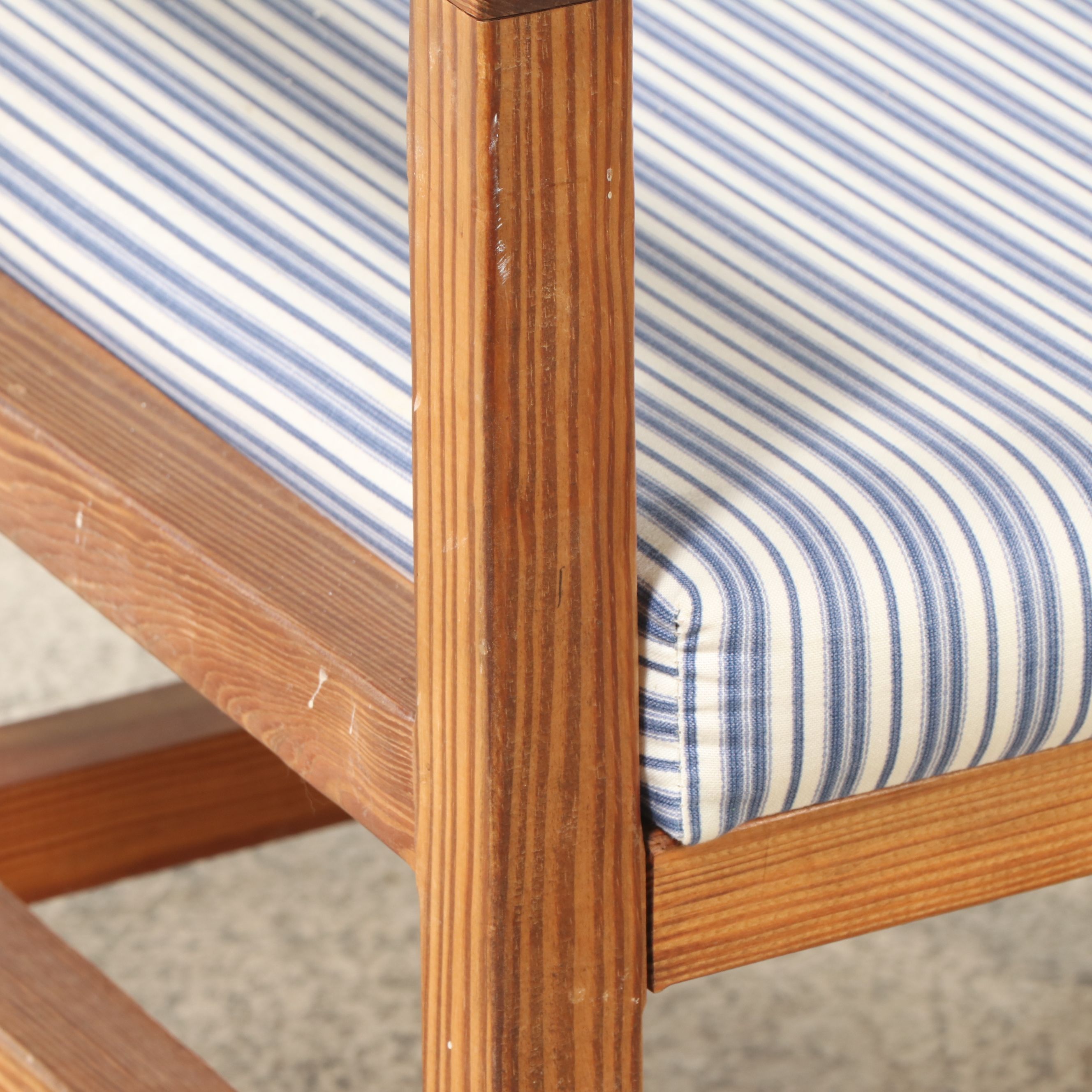 This End Up Pine Dining Table with Bench Seat and Four Armchairs